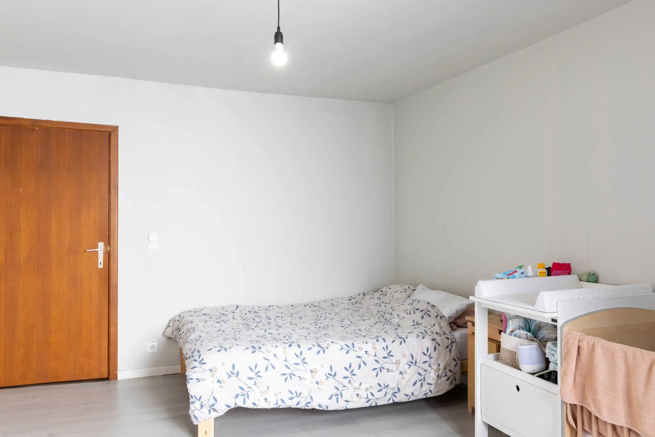Ruim appartement met 3 slaapkamers en open keuken foto 12