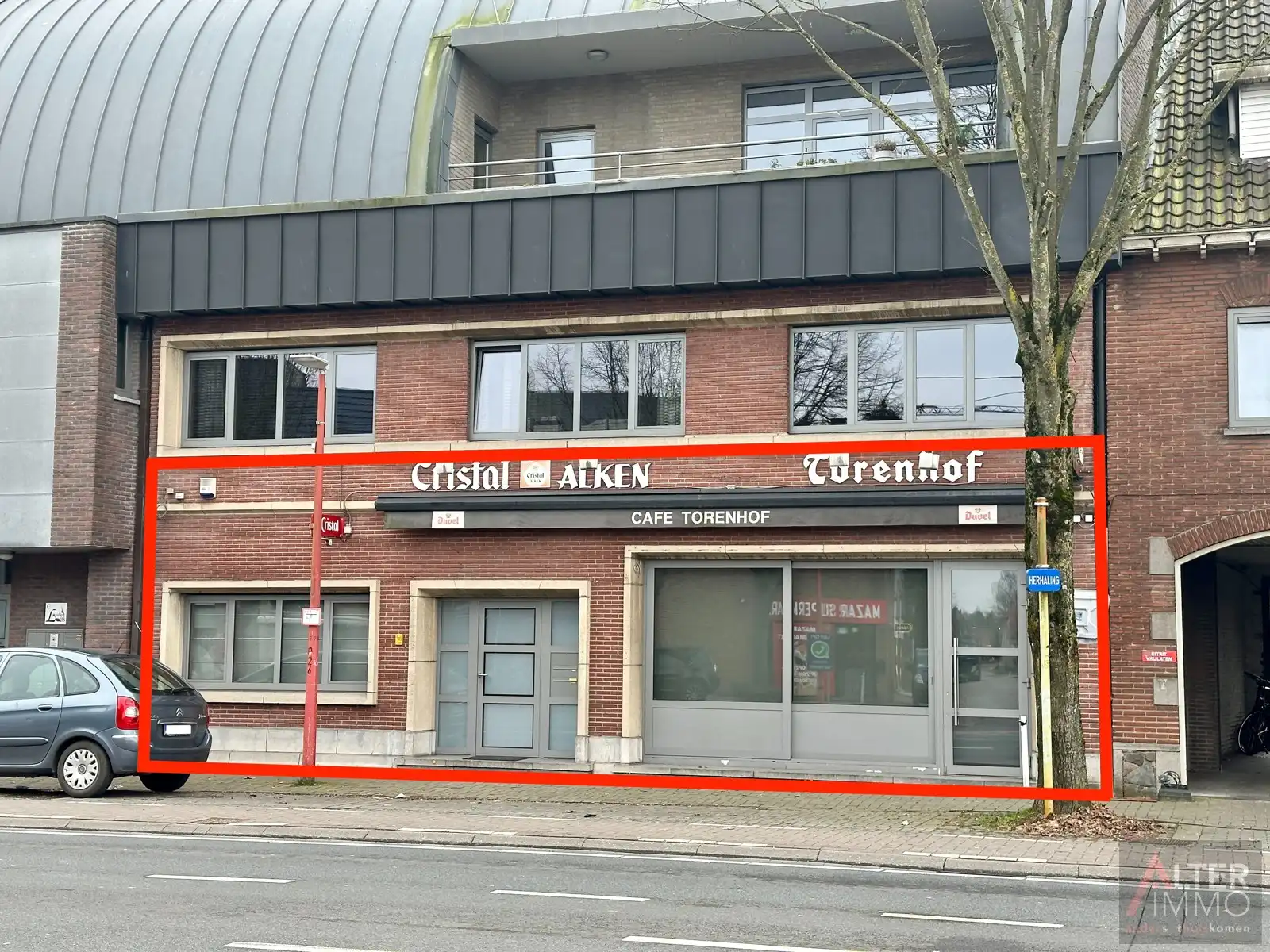 Gekend en centraal gelegen dorpscafé voor onmiddellijke opstart! foto {{pictureIndex}}
