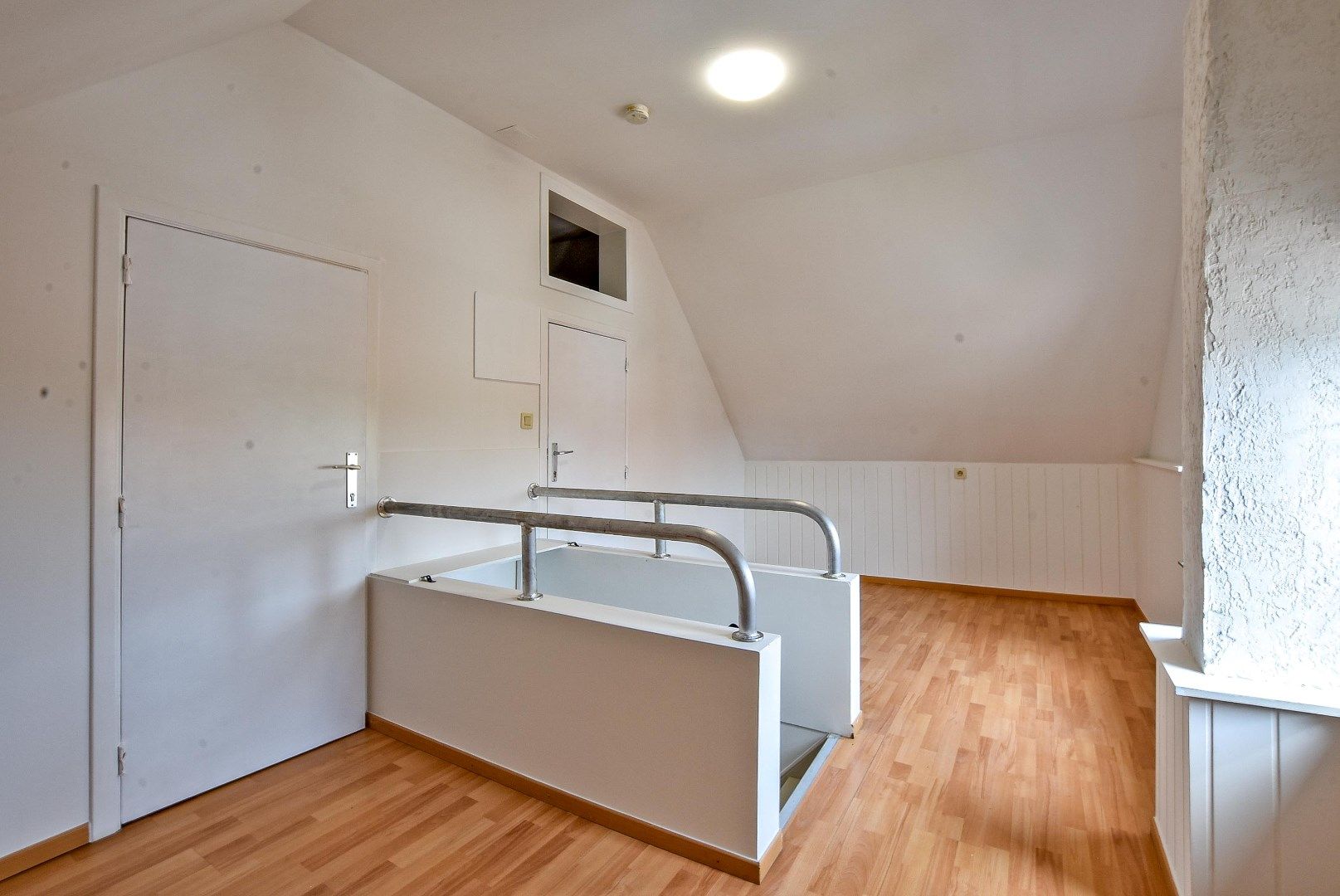 Halfopen bebouwing met mogelijkheid tot 7 slaapkamers, 2 badkamers en grote tuin in Aalter foto 20