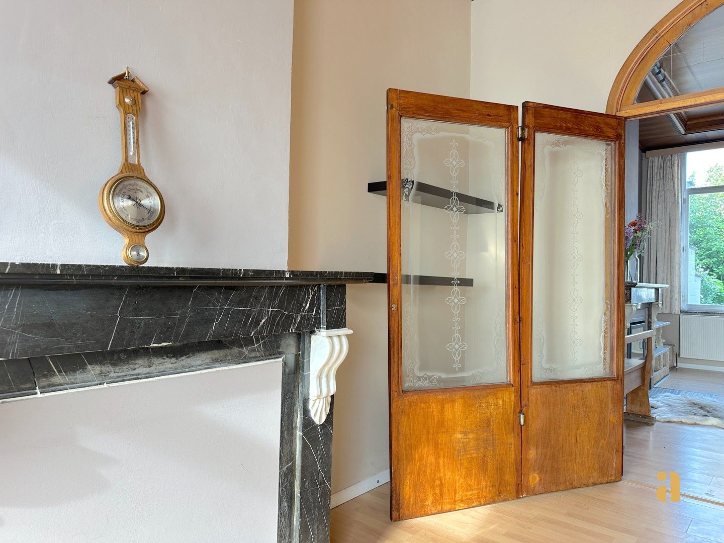 Karaktervol herenhuis waar licht, ruimte & zon elkaar ontmoeten foto 2