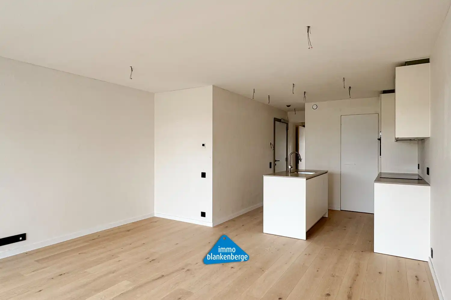 Modern nieuwbouwappartement met 1 slaapkamer met zonnig terras foto 6