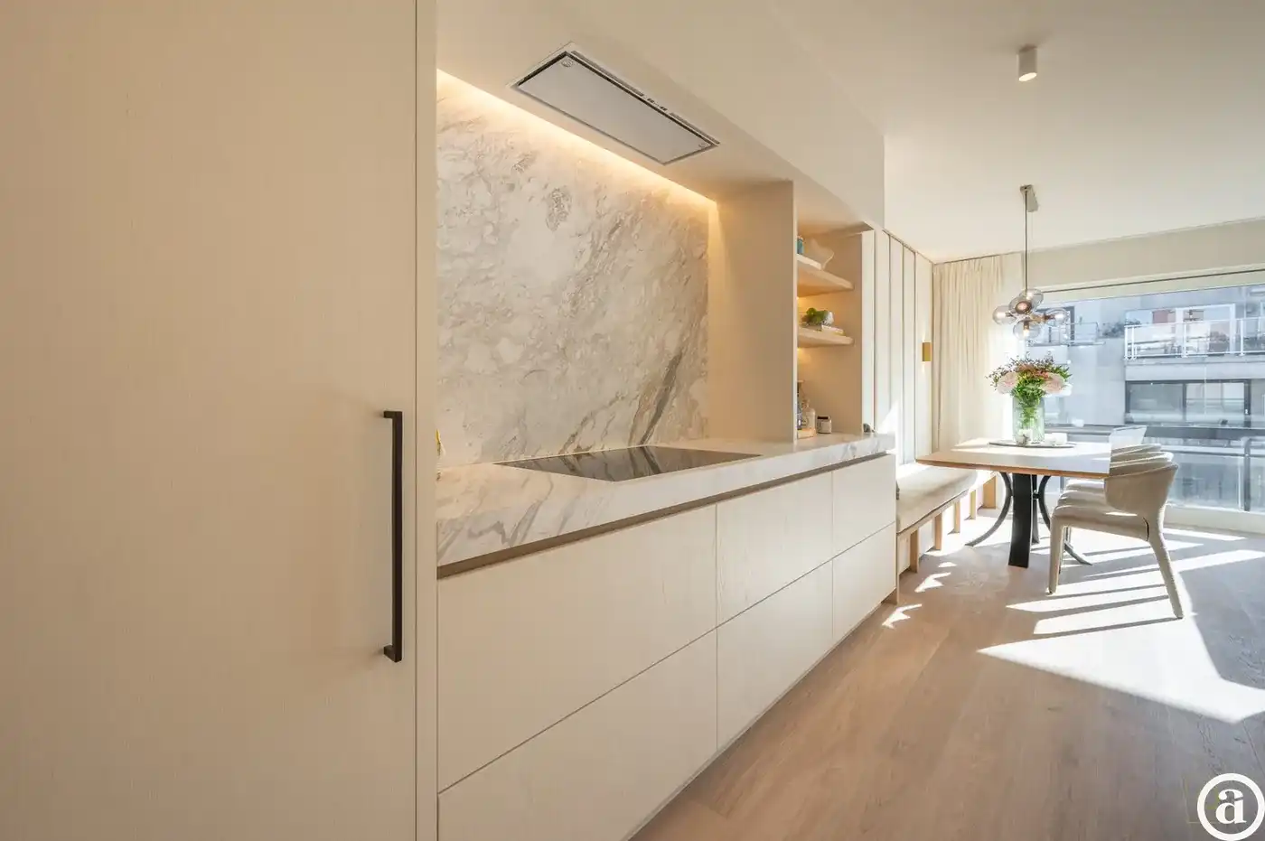 Luxueus gerenoveerd appartement vlakbij de winkels, het strand en de zee. foto 7
