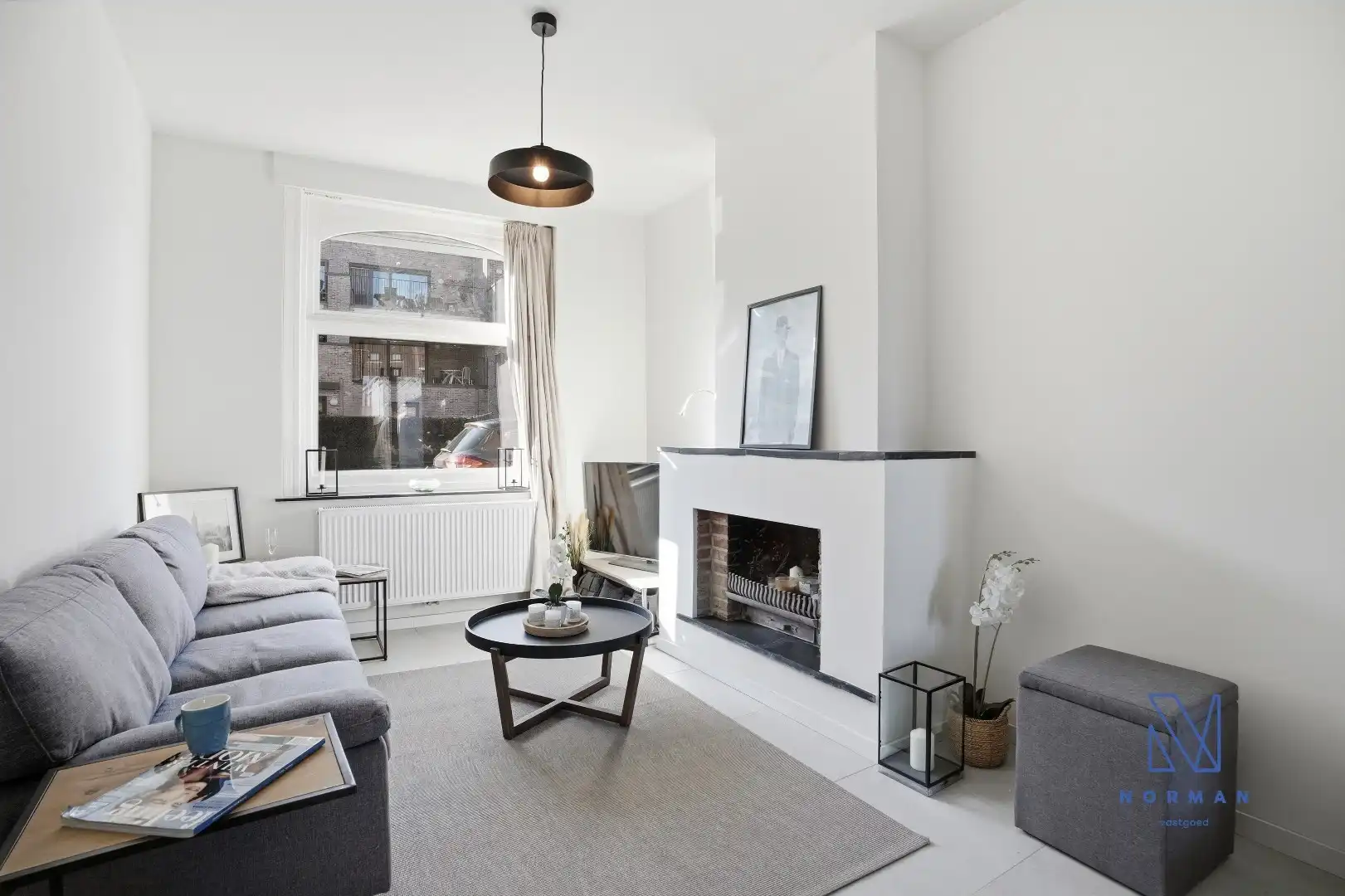 Volledig gerenoveerde woning te koop in het centrum van Ingelmunster met 3 slaapkamers. foto {{pictureIndex}}