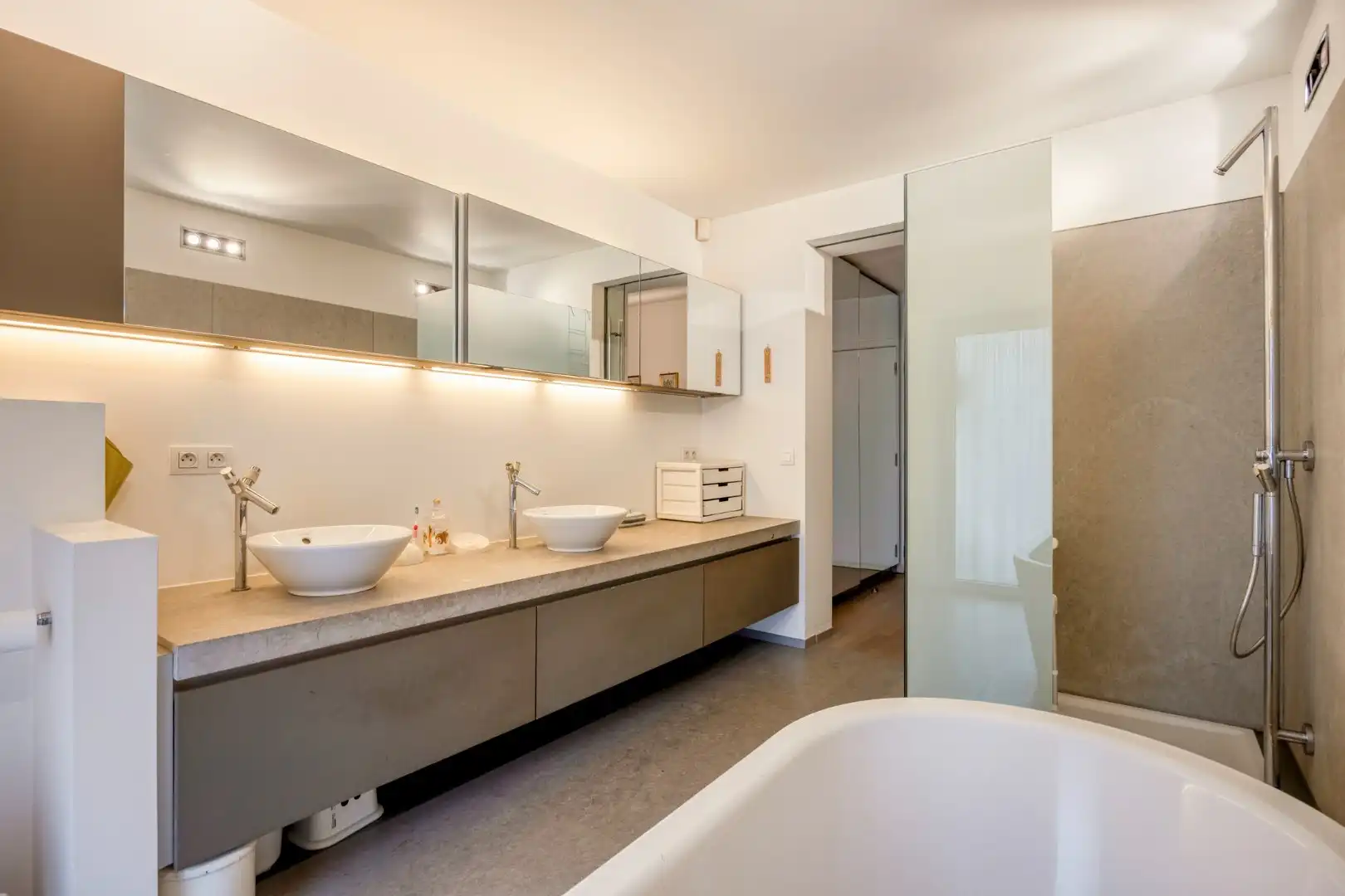 Gelijkvloers appartement met een terras van 50m²,  3 slaapkamers en staanplaats in het centrum van Leuven! - bewoonbare opp. 147m²  foto 20