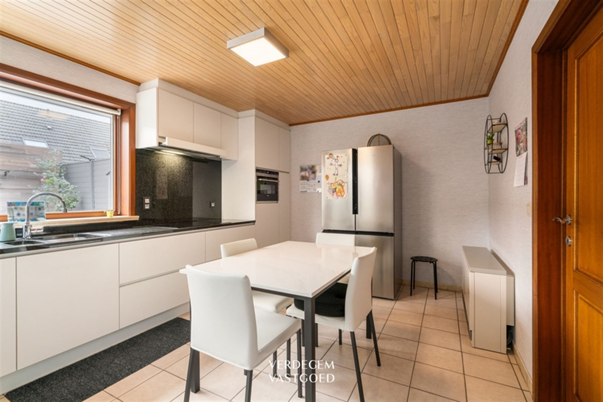 Instapklare gezinswoning met 3+1 slaapkamers op toplocatie in Mariakerke foto 9