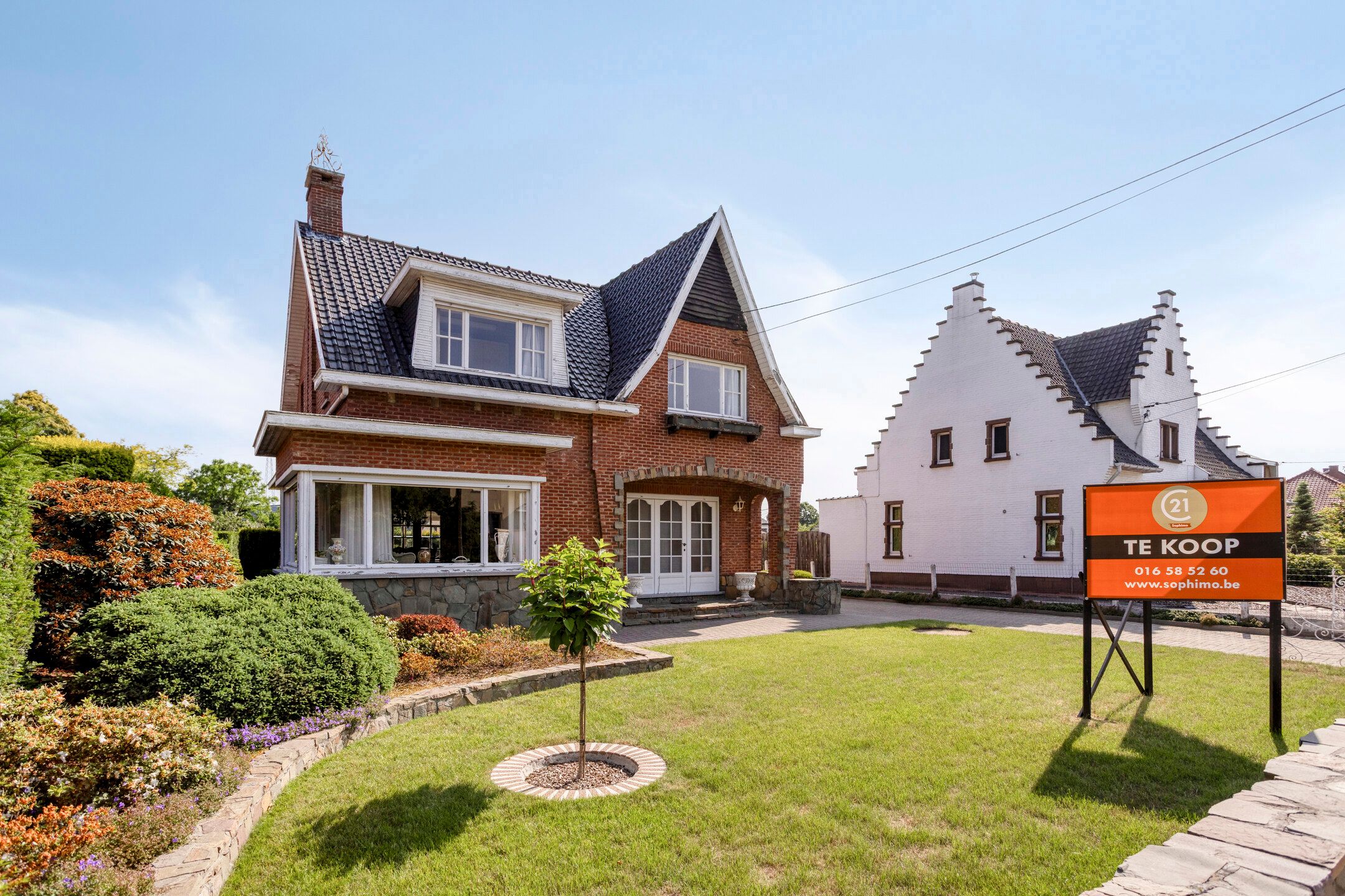 Hoofdfoto van de publicatie: Te renoveren woning met veel potentieel