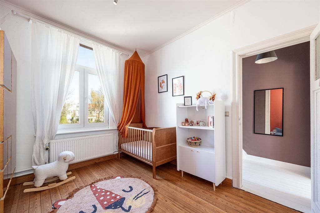 Authentieke woning met 4 slpk en grote tuin foto 14