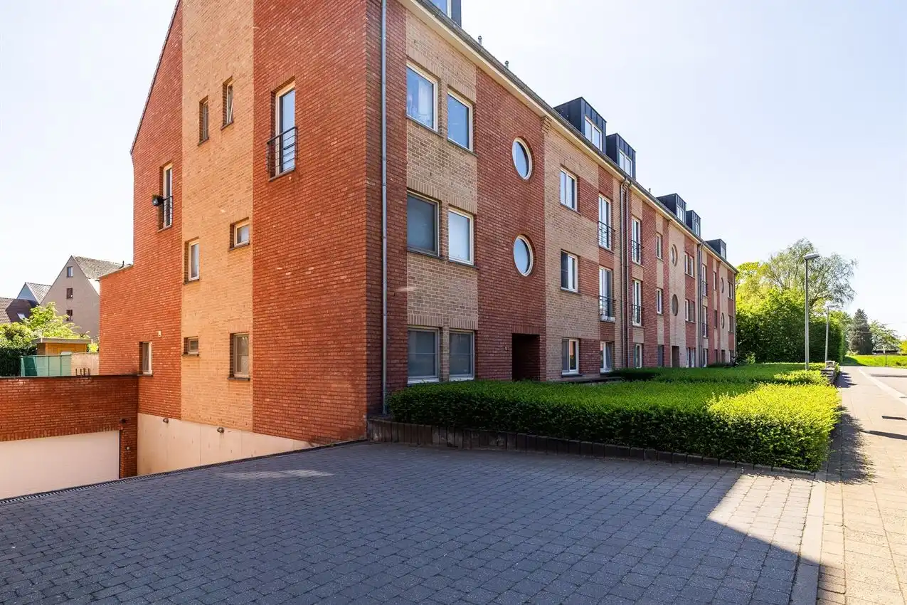 Duplex met twee slaapkamers en autostaanplaats op rustige locatie foto 22