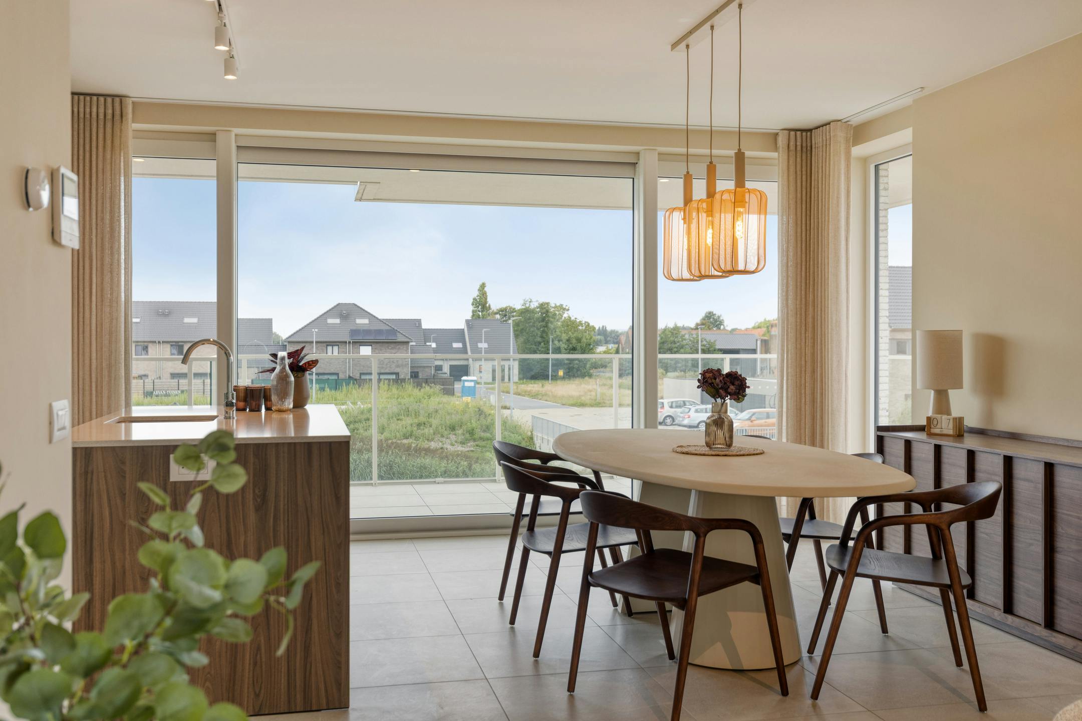 Volledig ingerichte én geschilderde modelappartement! foto 8