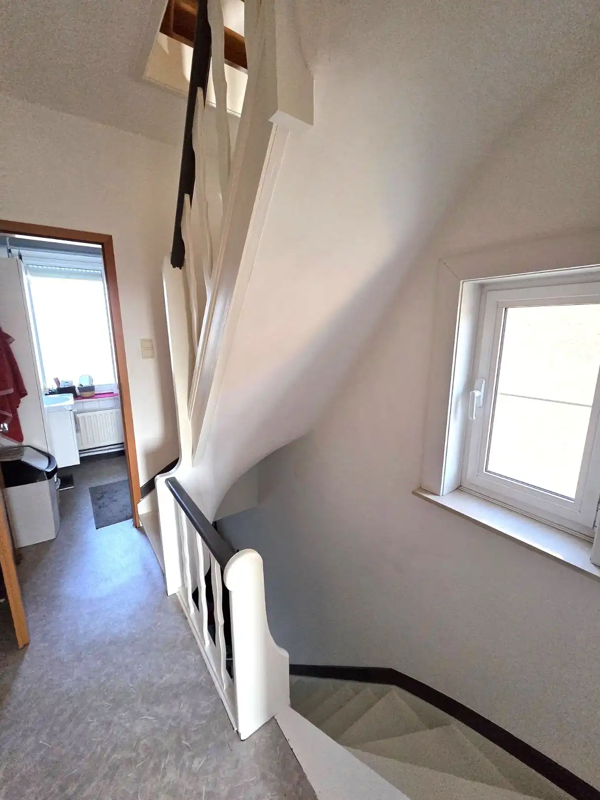 Ruime halfopen gezinswoning met 5 slaapkamers, grote tuin en garage in Eppegem foto 13