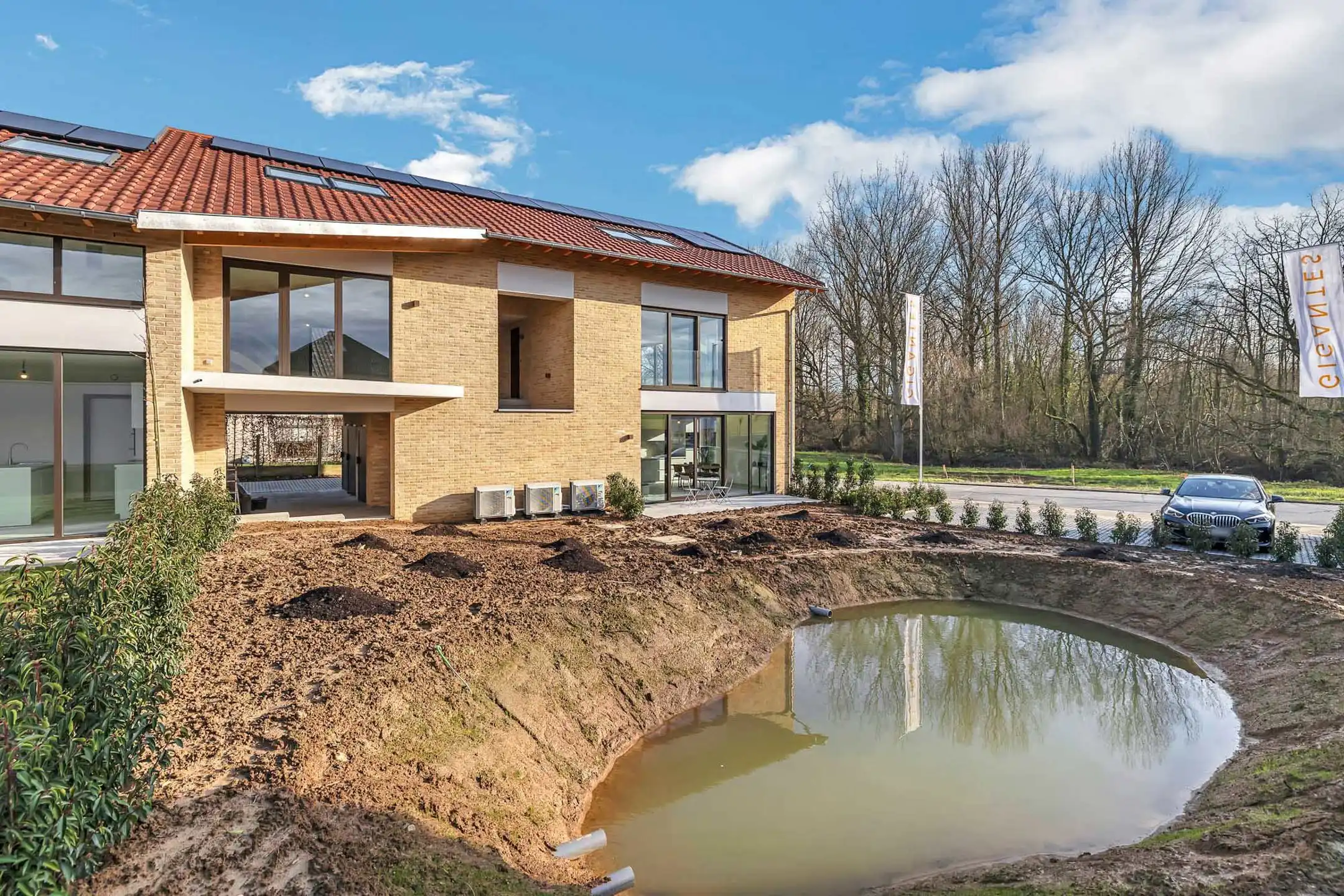 Gelijkvloers appartement met 2 slpks in uniek woonerf foto 17