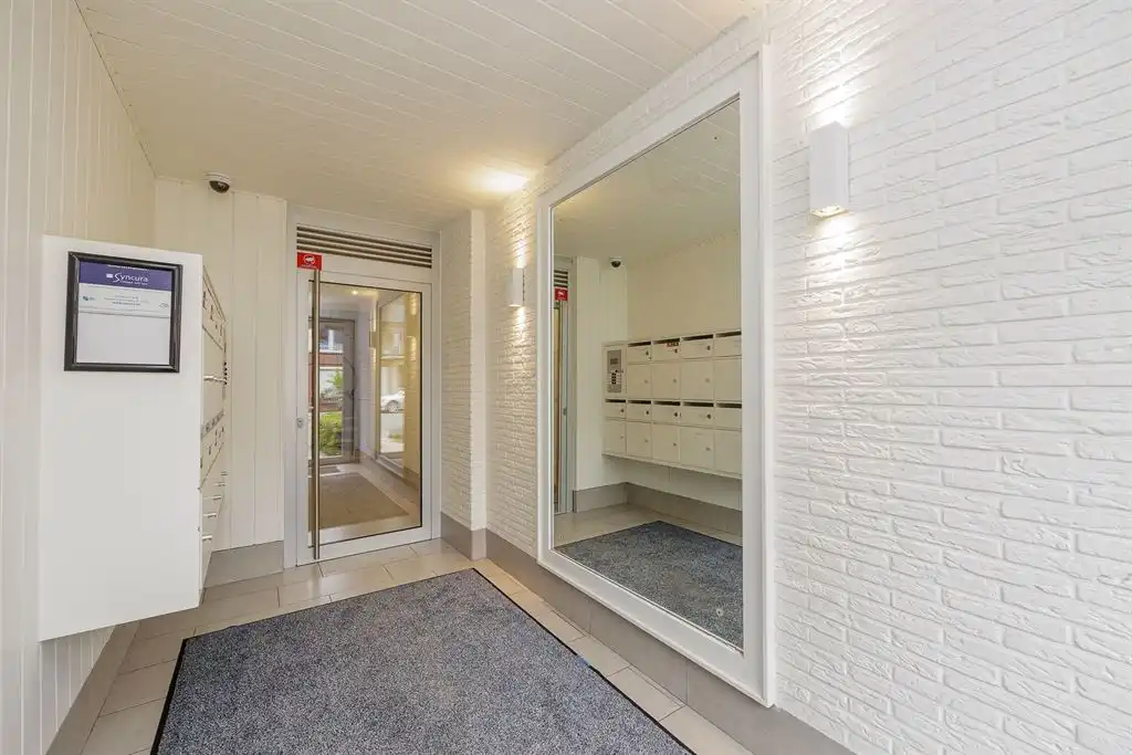 Licht appartement vlakbij Te Boelaerpark foto 15