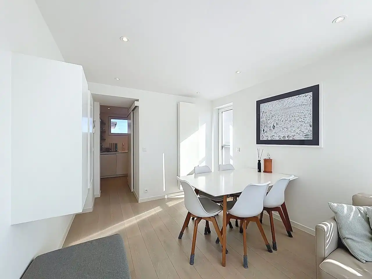 Perfect gerenoveerd appartement met ruim terras en zijdelings zeezicht foto 7