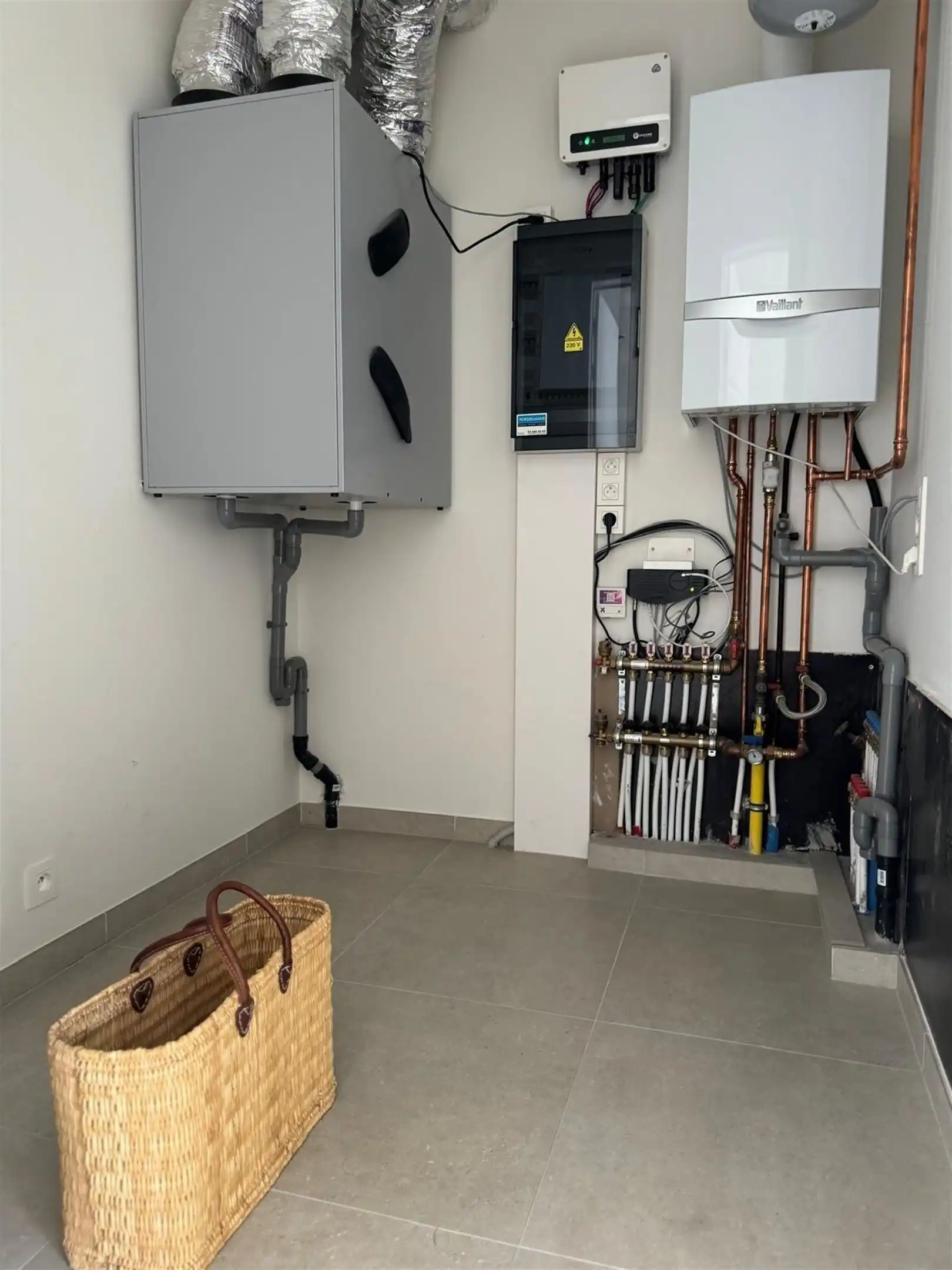 Appartement met twee slaapkamers, groot terras en autostaanplaats foto 17