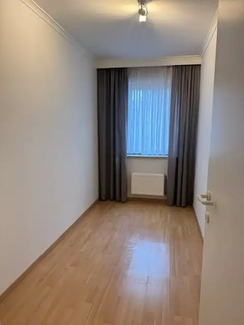Centraal gelegen 2-slaapkamerappartement met mooi uitzicht foto 11