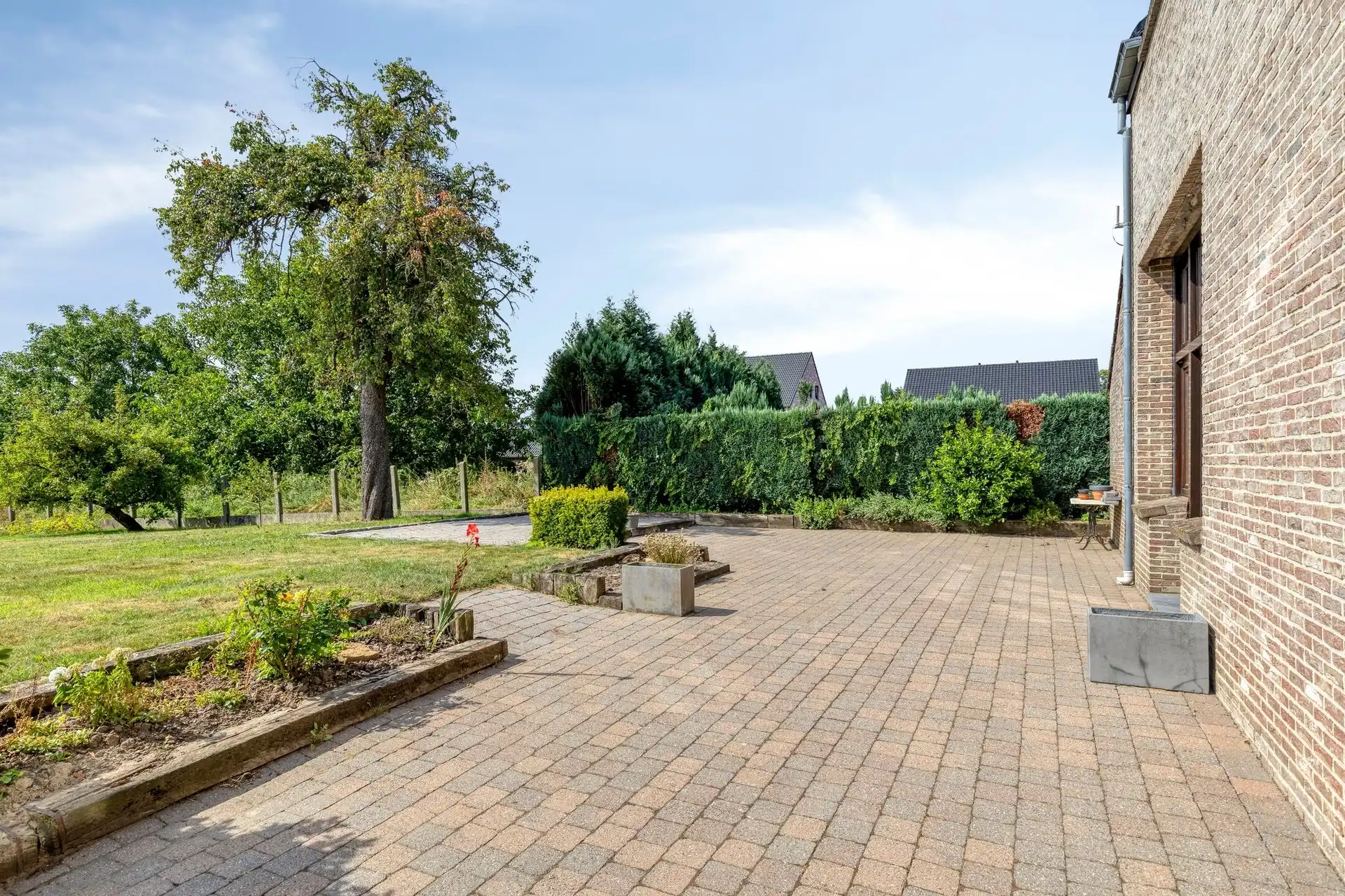 Zeer ruime woning geschikt als kangoeroe woning foto 5