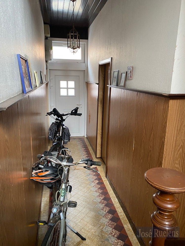 Uitstekend gelegen gezinswoning met aangename stadstuin foto 25