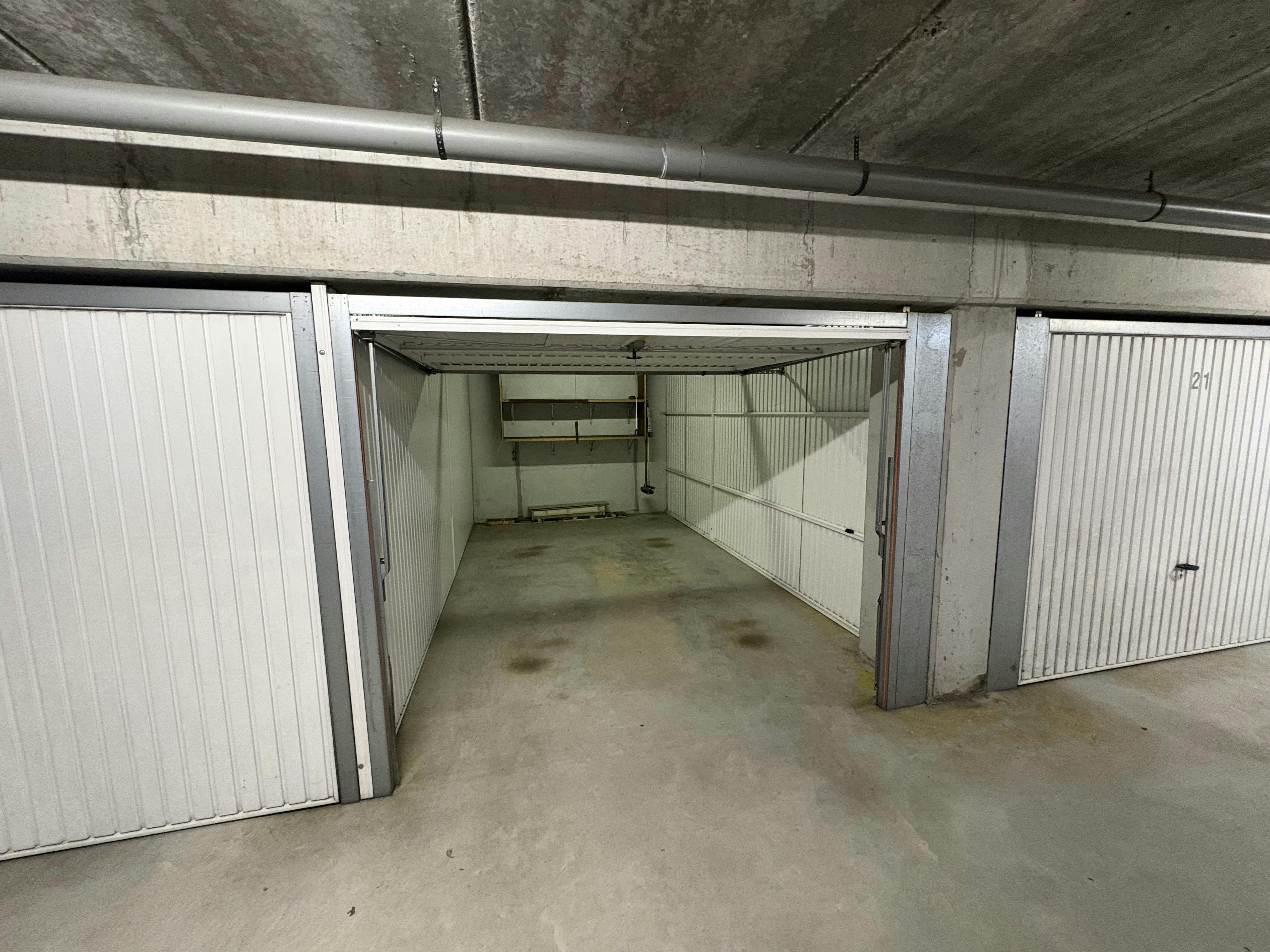 Garagebox te koop in de Residentie Duinenveld, Franslaan 152 foto 3