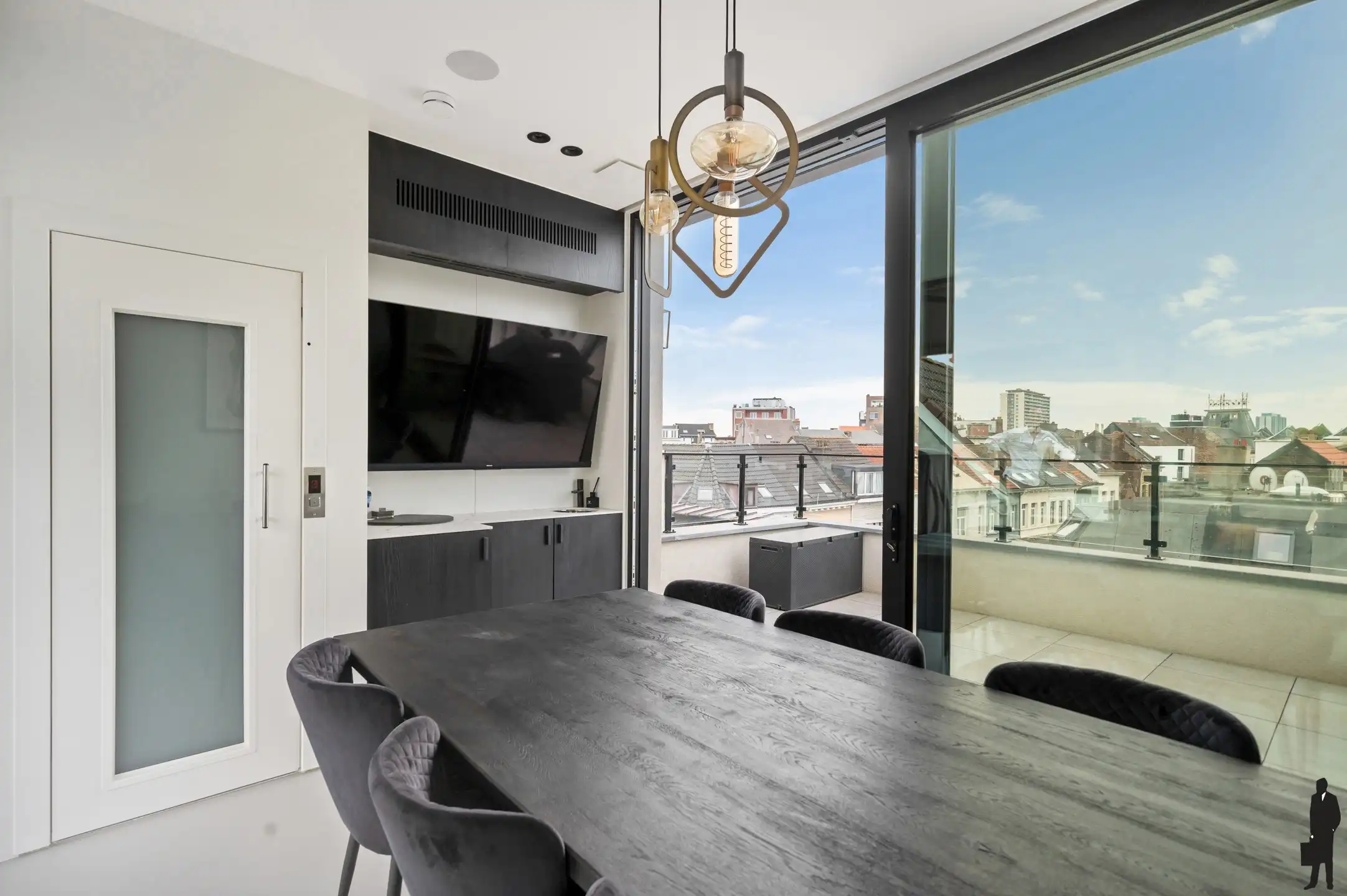 Upside down-woning met dakterras en parking foto 23