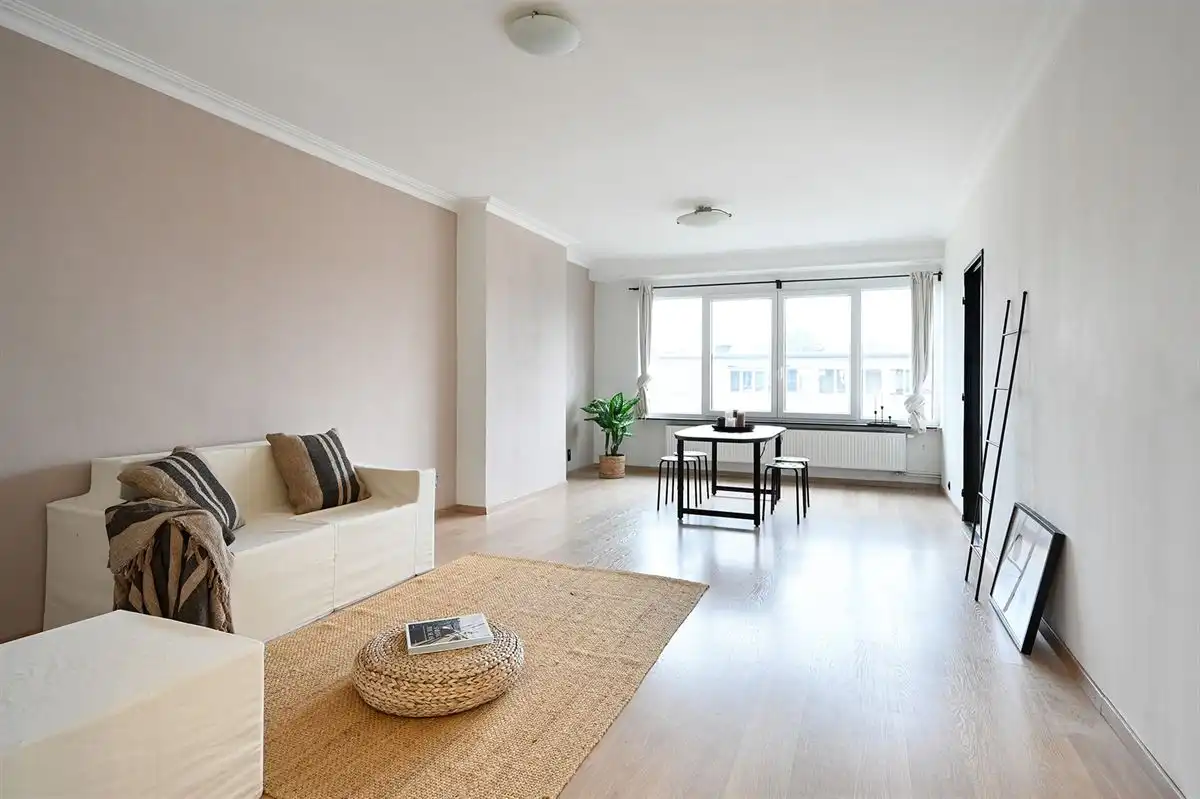 Gezellig 2-slaapkamerappartement  foto {{pictureIndex}}