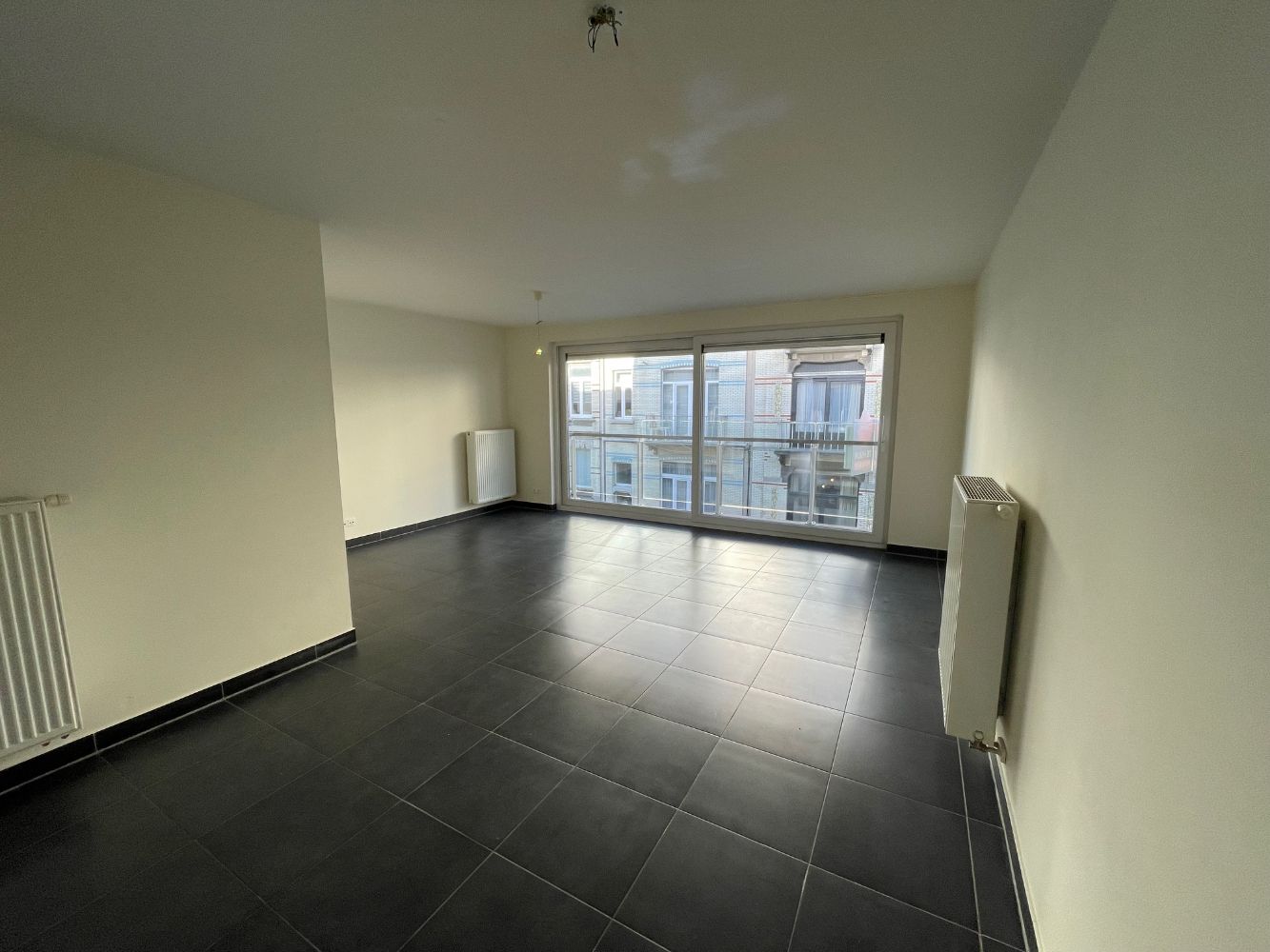 Appartement met één slaapkamer niet ver van de markt van Blankenberge. Gelegen op het tweede verdiep in een gebouw zonder lift. foto 3