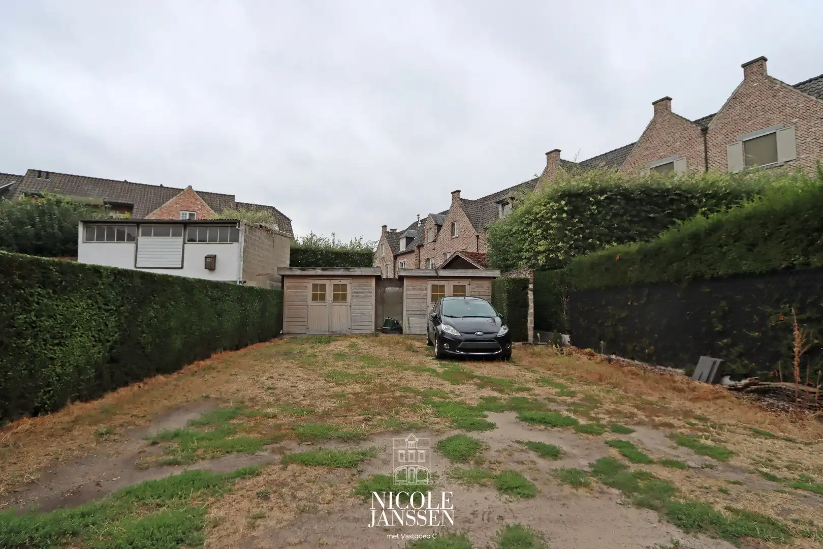 Mooi gerenoveerd gelijkvloers appartement met terras in centrum Bree foto 10