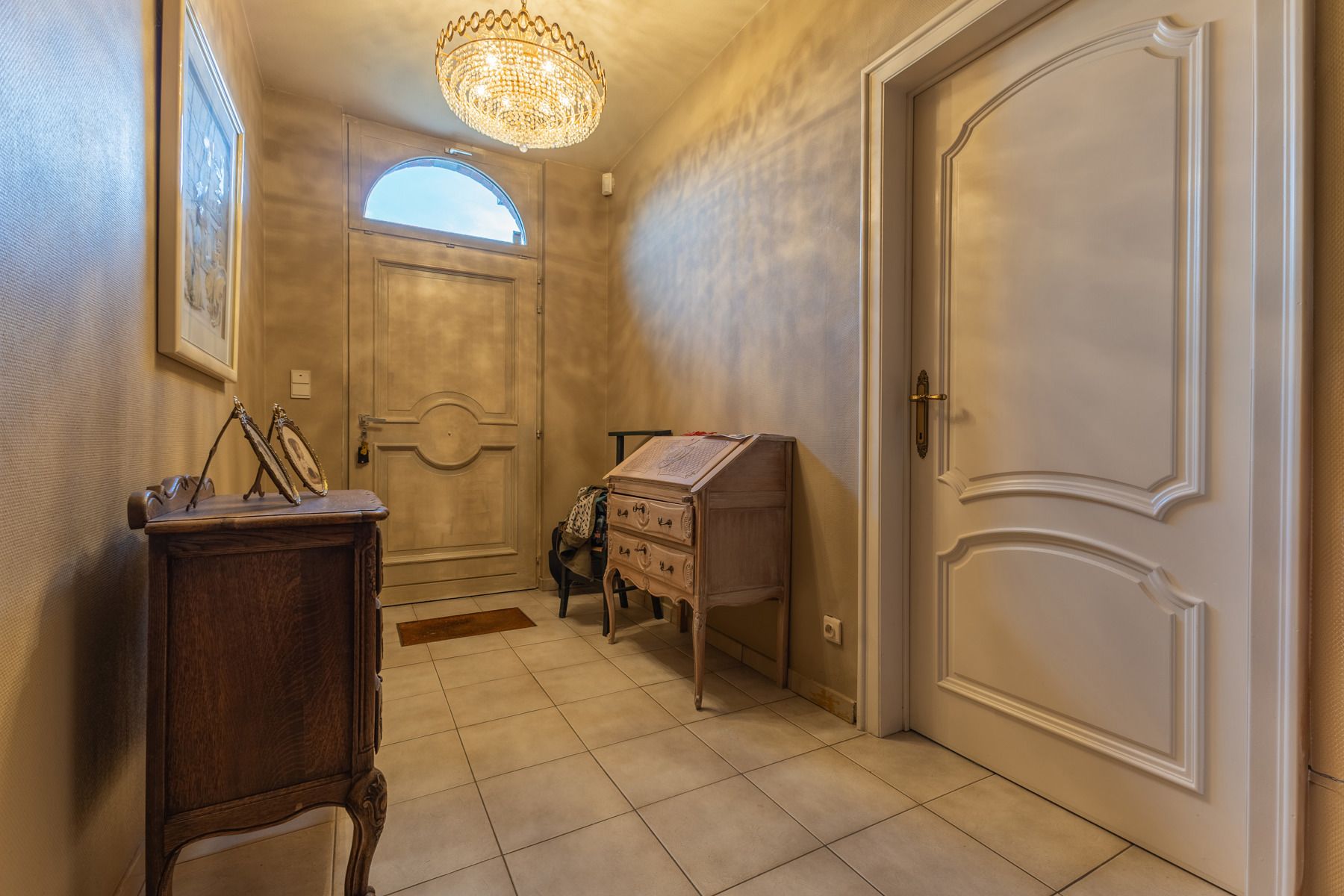 Prachtige villa met 6 slaapkamers in doodlopende straat foto 16