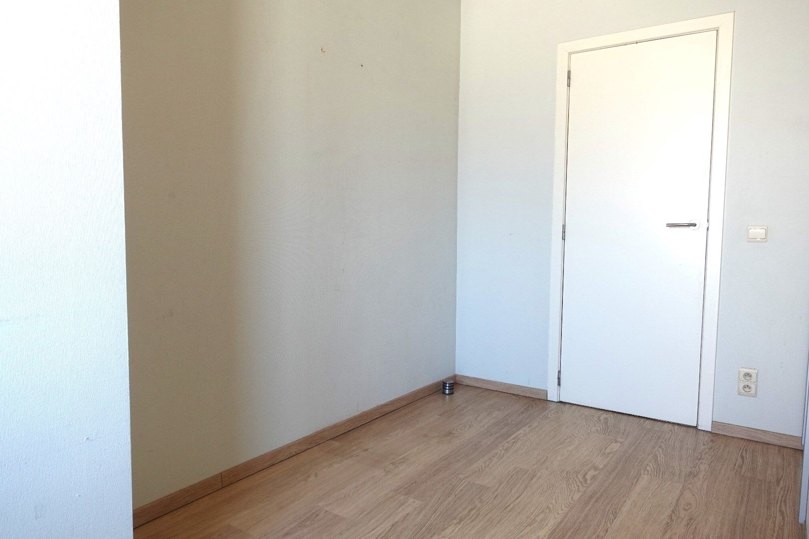 Ruim appartement met 2 slaapkamers te huur in centrum Gistel. foto 7