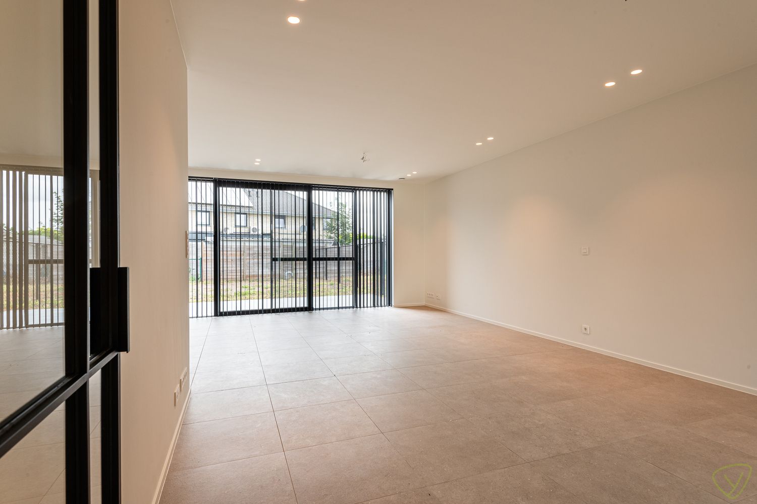 Prachtige nieuwbouwwoningen in een rustige verkaveling nabij het sportpark van Eeklo! foto 6