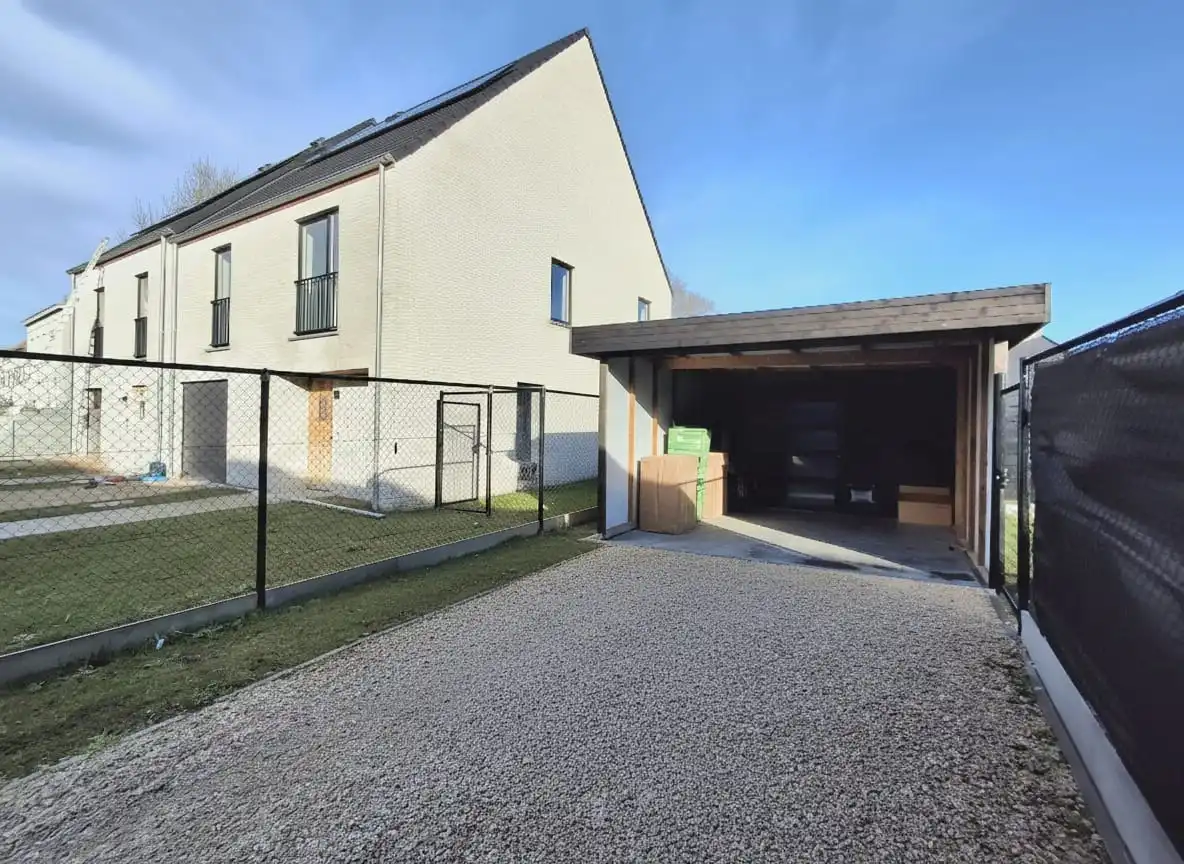 NIEUWBOUWWONING IN HARTJE POESELE MET 3 SLPKS, TUIN & CARPORT foto 12