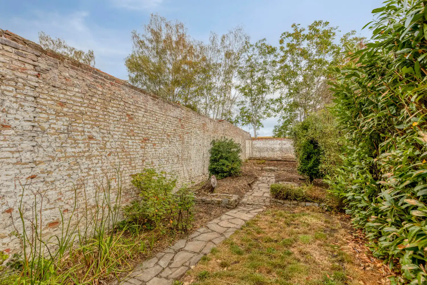 CHARMANTE EN INSTAPKLARE WONING TE DIEST! foto 17