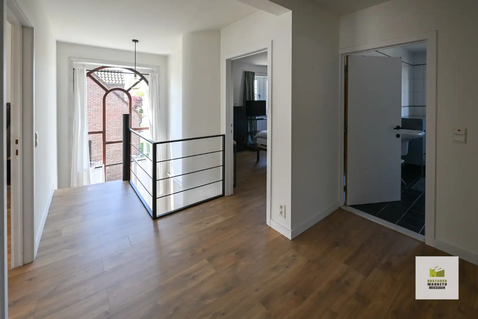 Centraal en rustig gelegen woning met 3slpk, garage en tuin foto 15