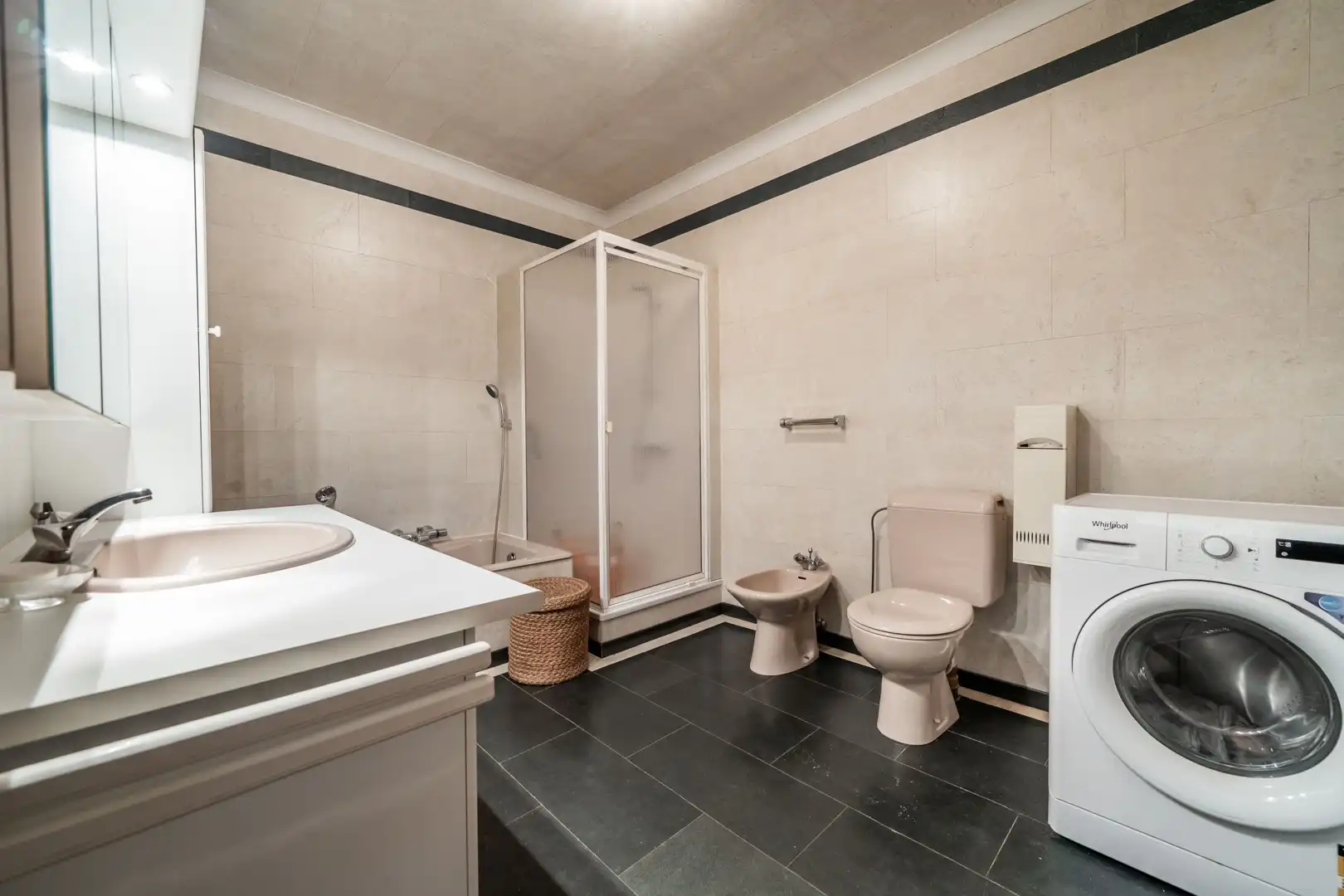 Comfortabele gezinswoning met 3 slaapkamers en verzorgde tuin foto 20