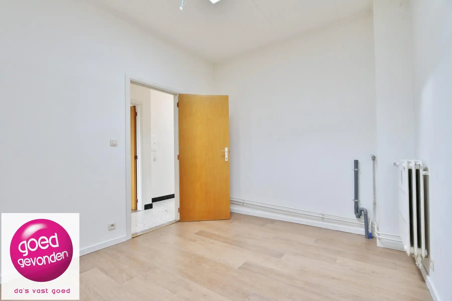 CENTRUM STAD - RUIM APPARTEMENT - 2 tot 3 SLK foto 18