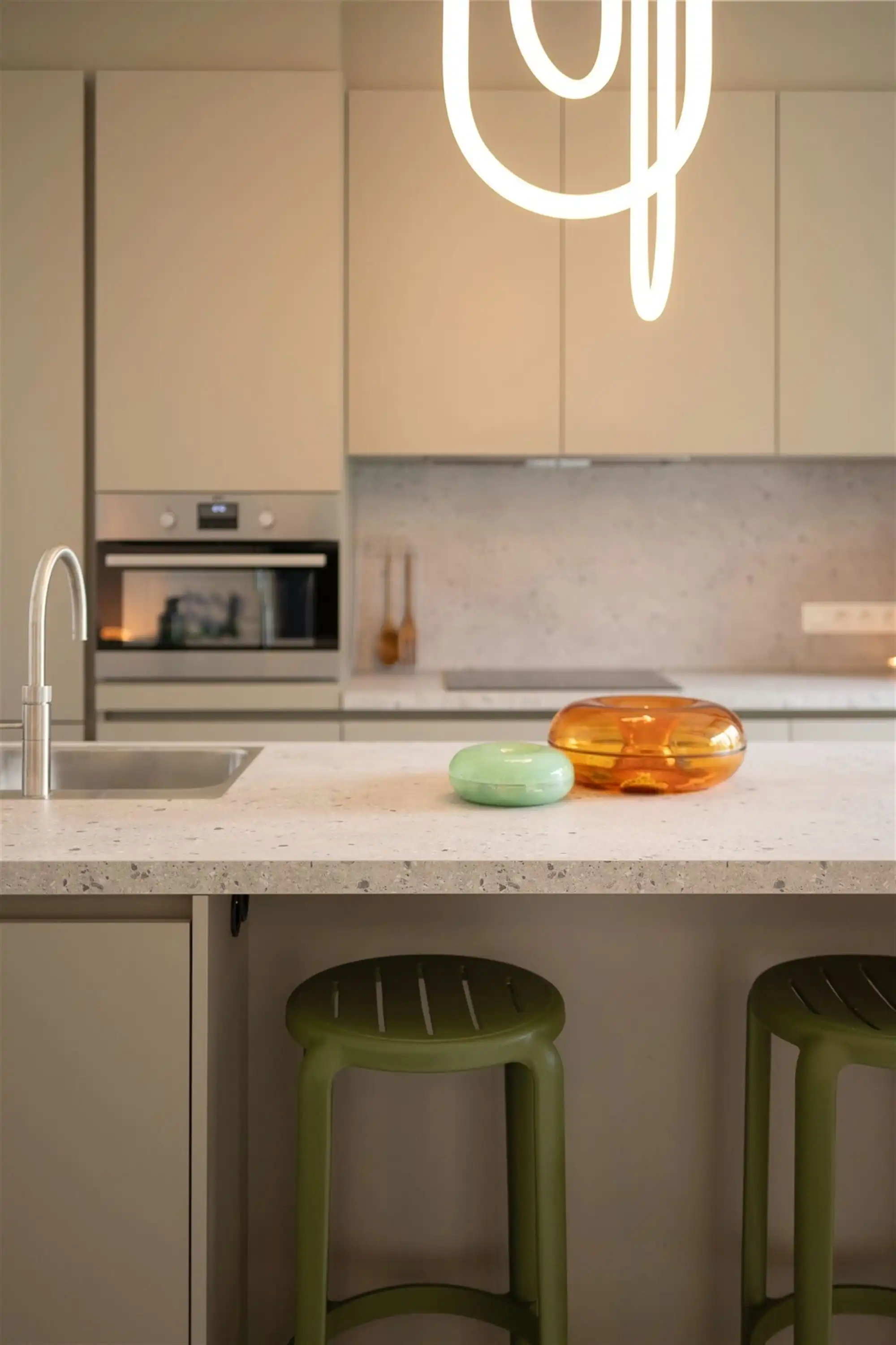 Hoogwaardig afgewerkt appartement met twee slaapkamers foto 7