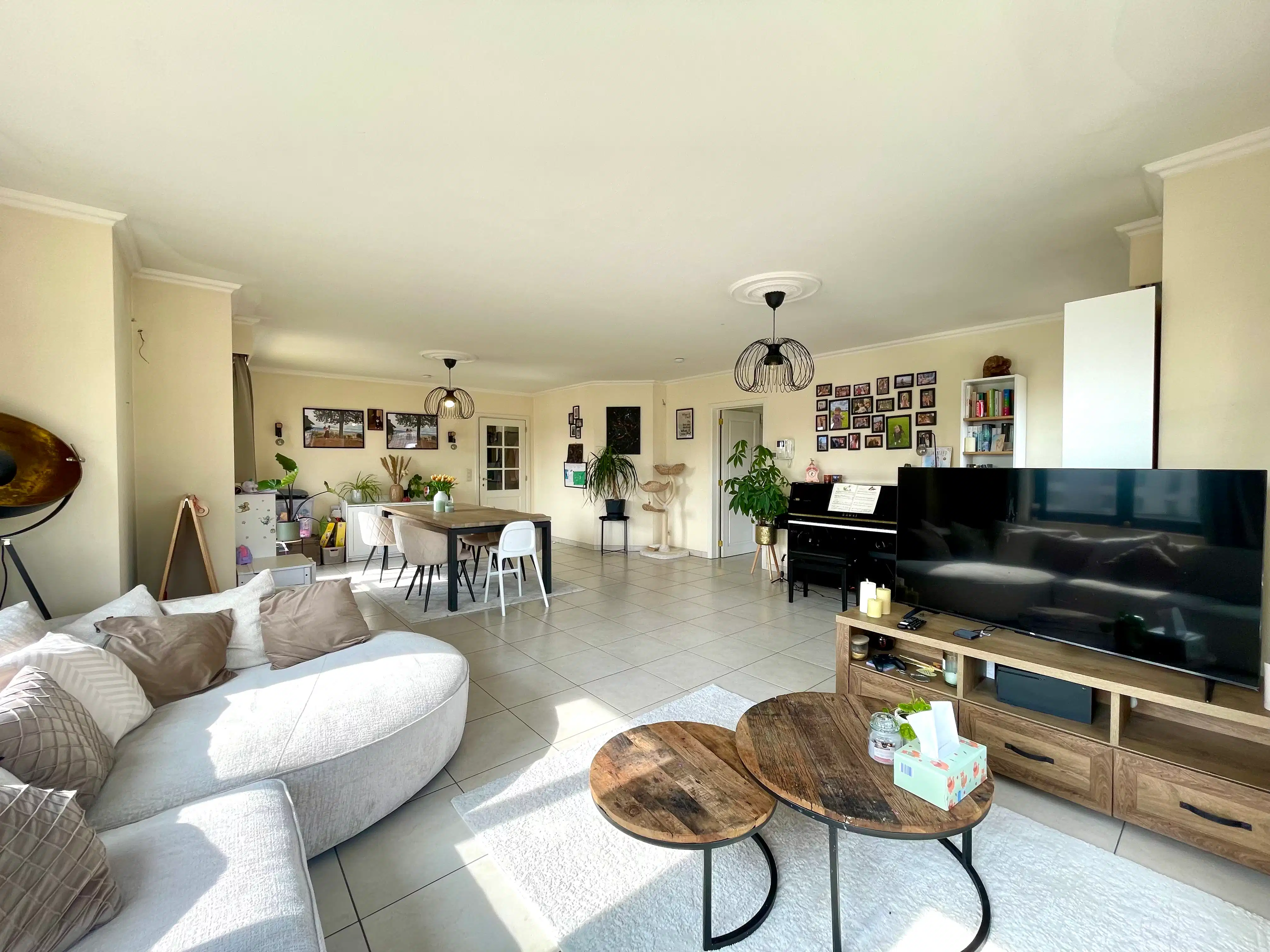 Instapklaar drieslaapkamer-appartement in centrum Evergem foto 4