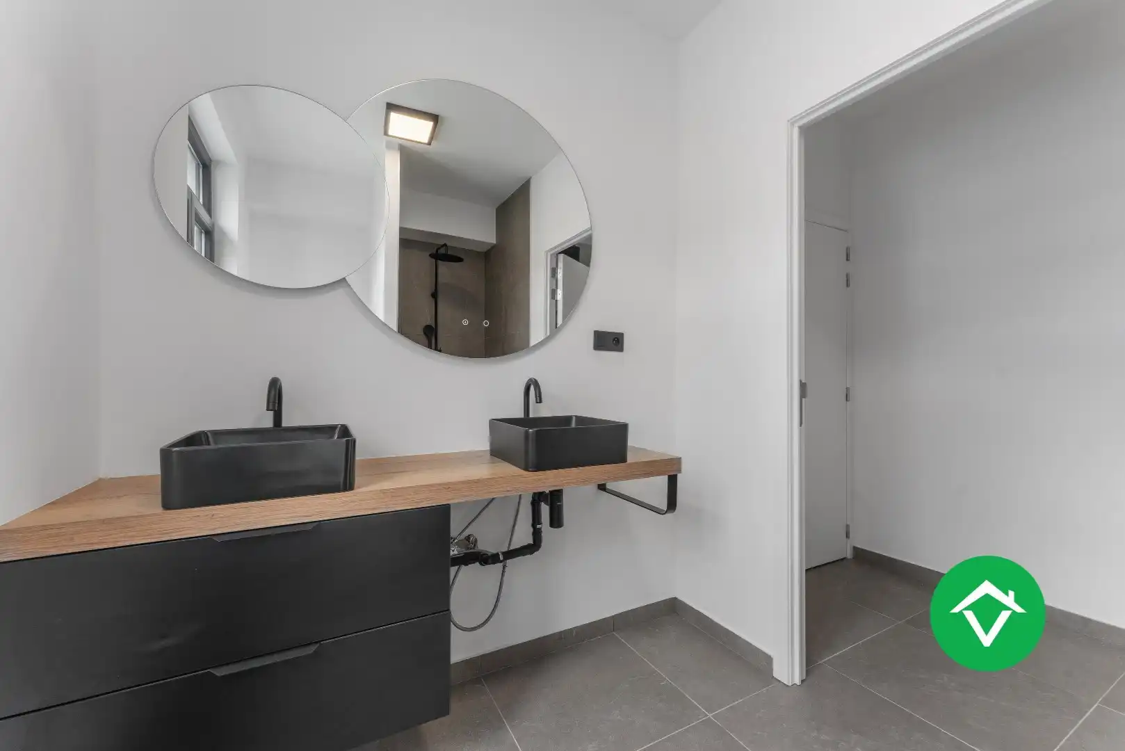 Gerenoveerde woning met 3 slaapkamers en stadstuin in hartje Roeselare foto 13