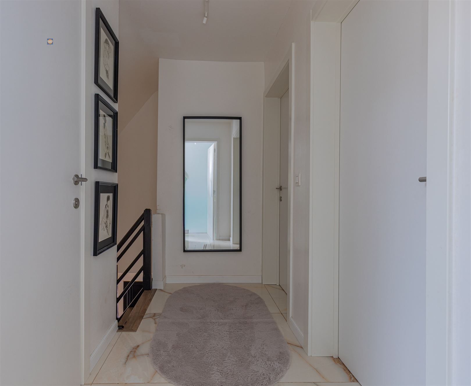 Ruime halfopen woning met grote tuin en 3 slaapkamers foto 13