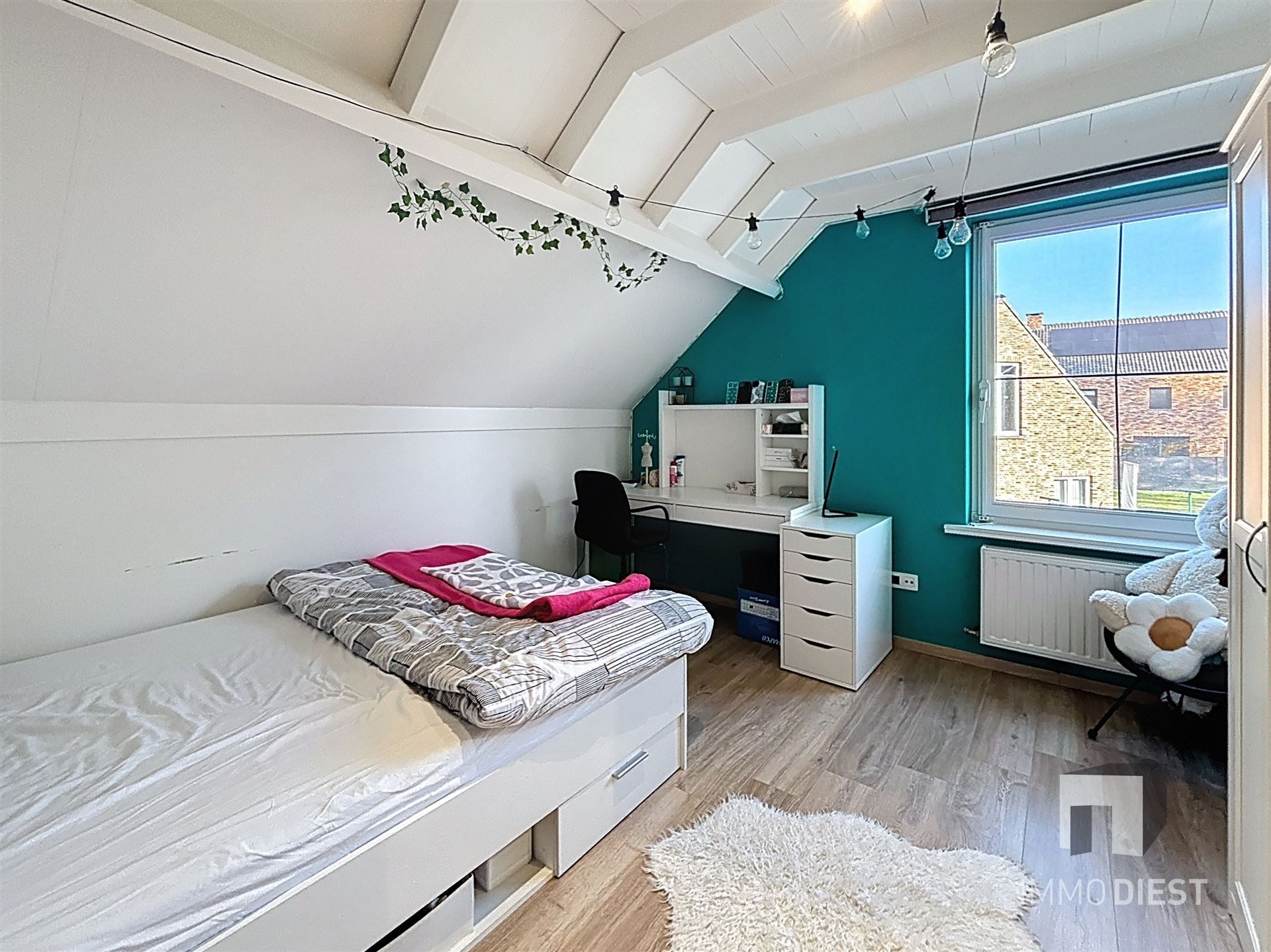 Perfecte gezinswoning in doodlopende straat met 3slpks en een mooie tuin foto 28