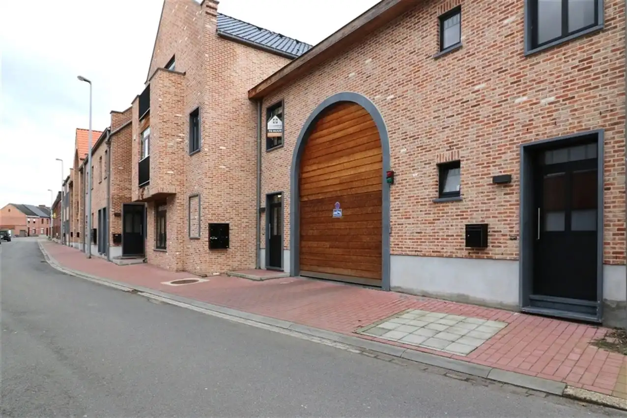 Gelijkvloers appartement met 2 slpk., terras en autostaanplaats foto 19