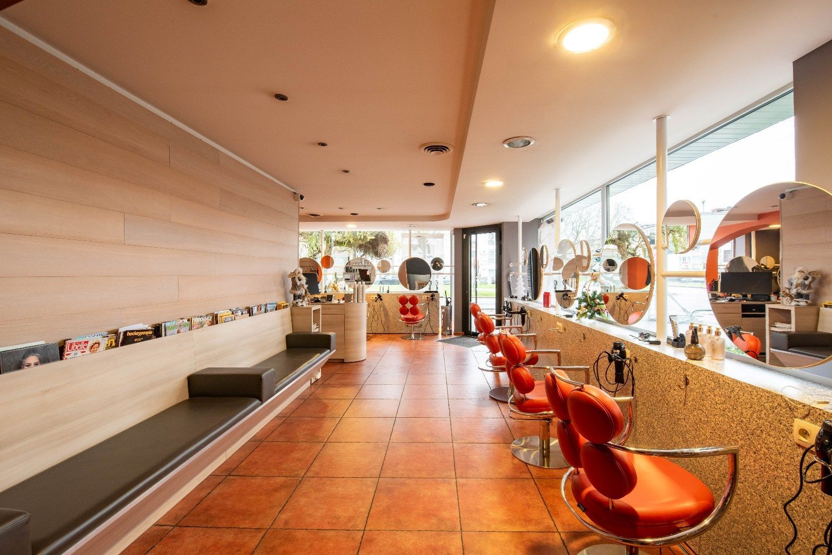 Uitzonderlijk hoekpand te Wilrijk foto 8