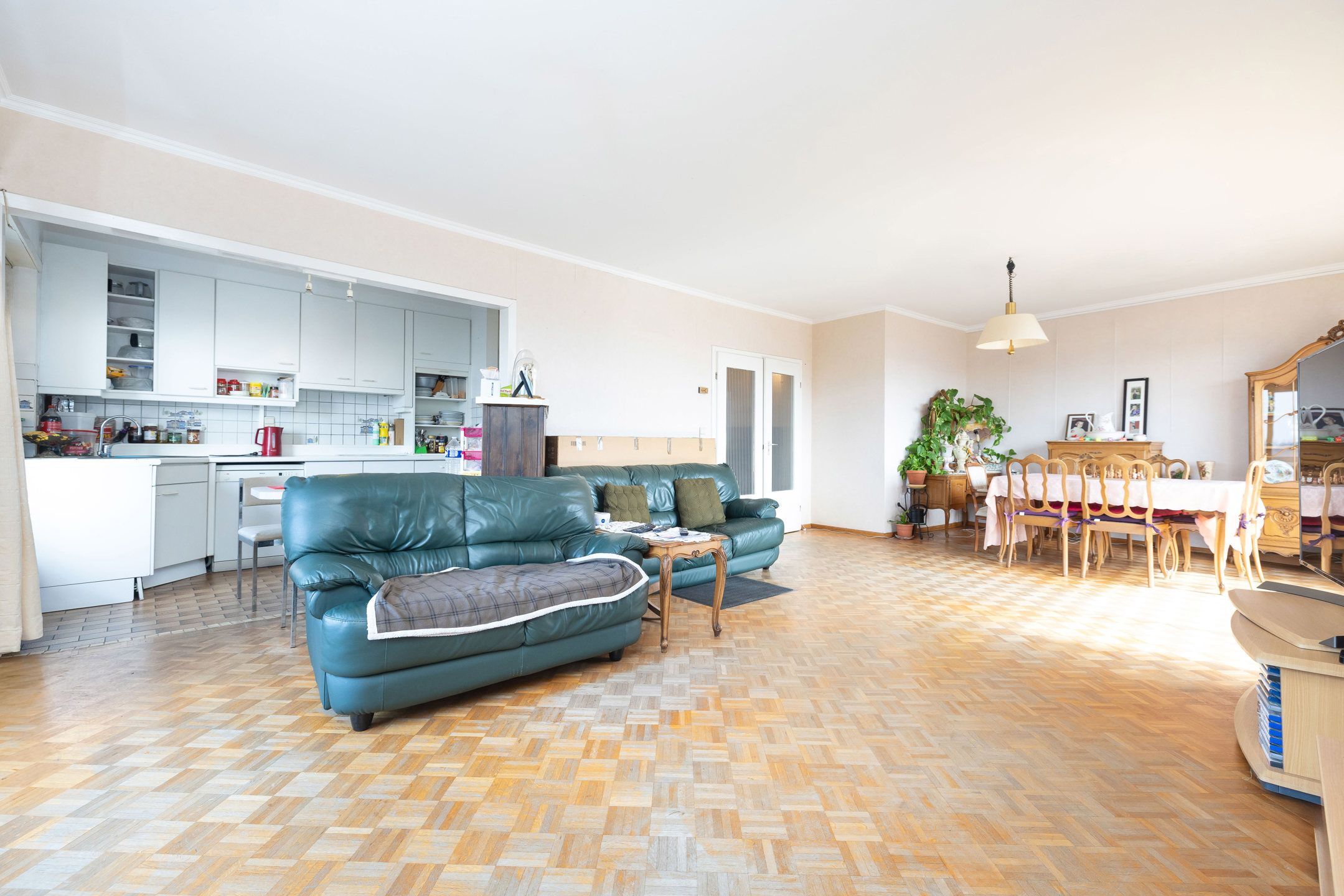 3-slaapkamer appartement ± 120m² + optionele garagebox foto {{pictureIndex}}