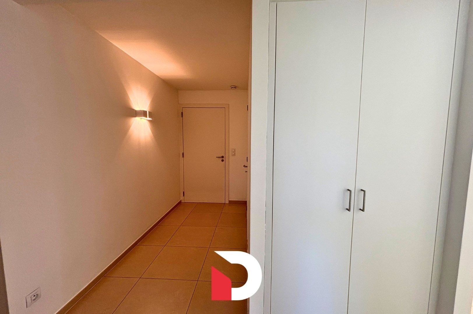 Ruim en Luxueus Appartement te Huur in Residentie Minnewater – Brugge Centrum foto 10