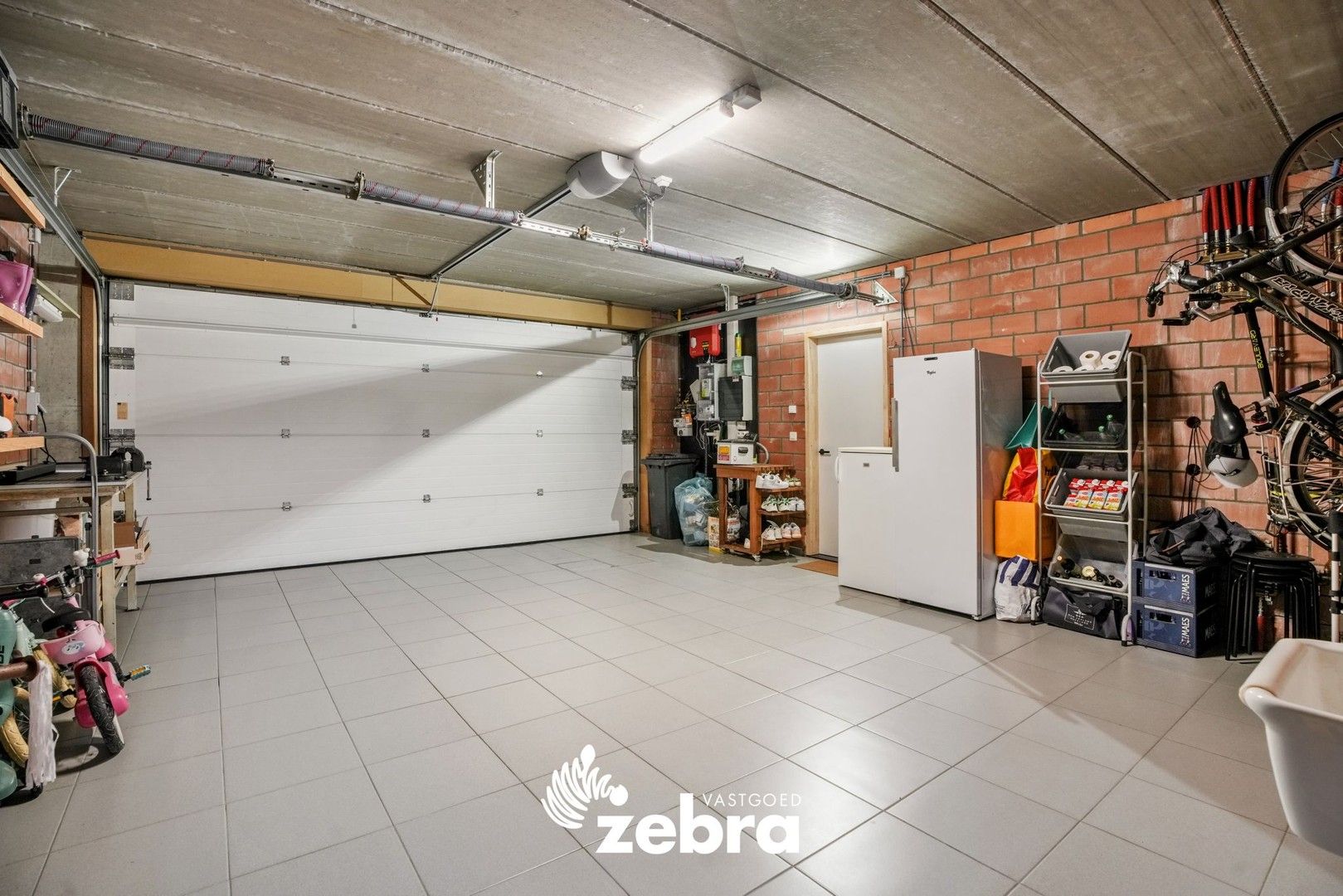 Ruime en recente woning met vier slaapkamers te Gijverinckhove! foto 21