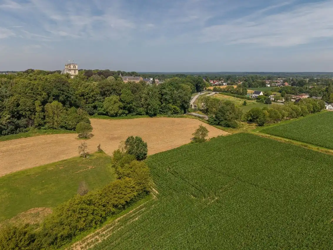 Charmante woning met tuin, 2 slk, garage en uniek zicht op groen landschap foto 31