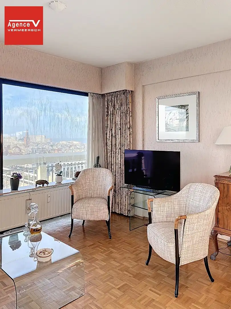 2-slaapkamerappartement met panoramisch zicht op stad én zee VERKOCHT NA EERSTE BEZOEKDAG! foto 9