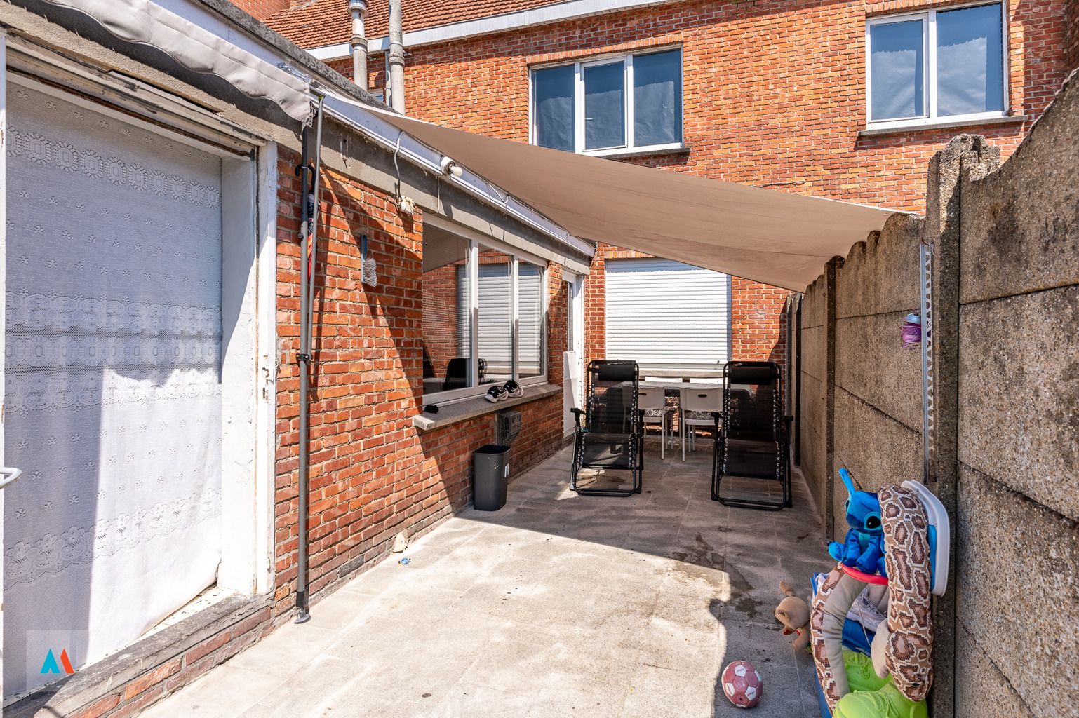 Woning met tuin en garage foto 20