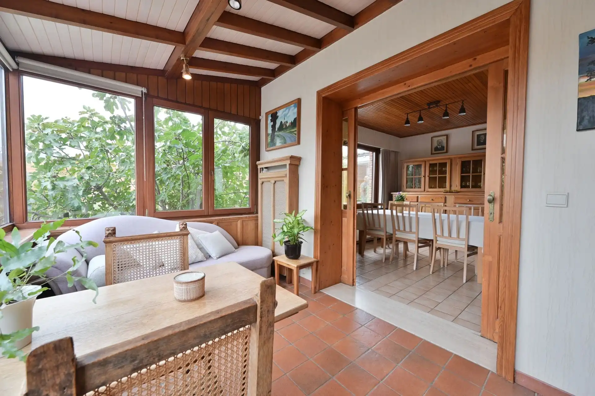Karaktervolle woning met 4 slpks en prachtige tuin op een toplocatie foto 5