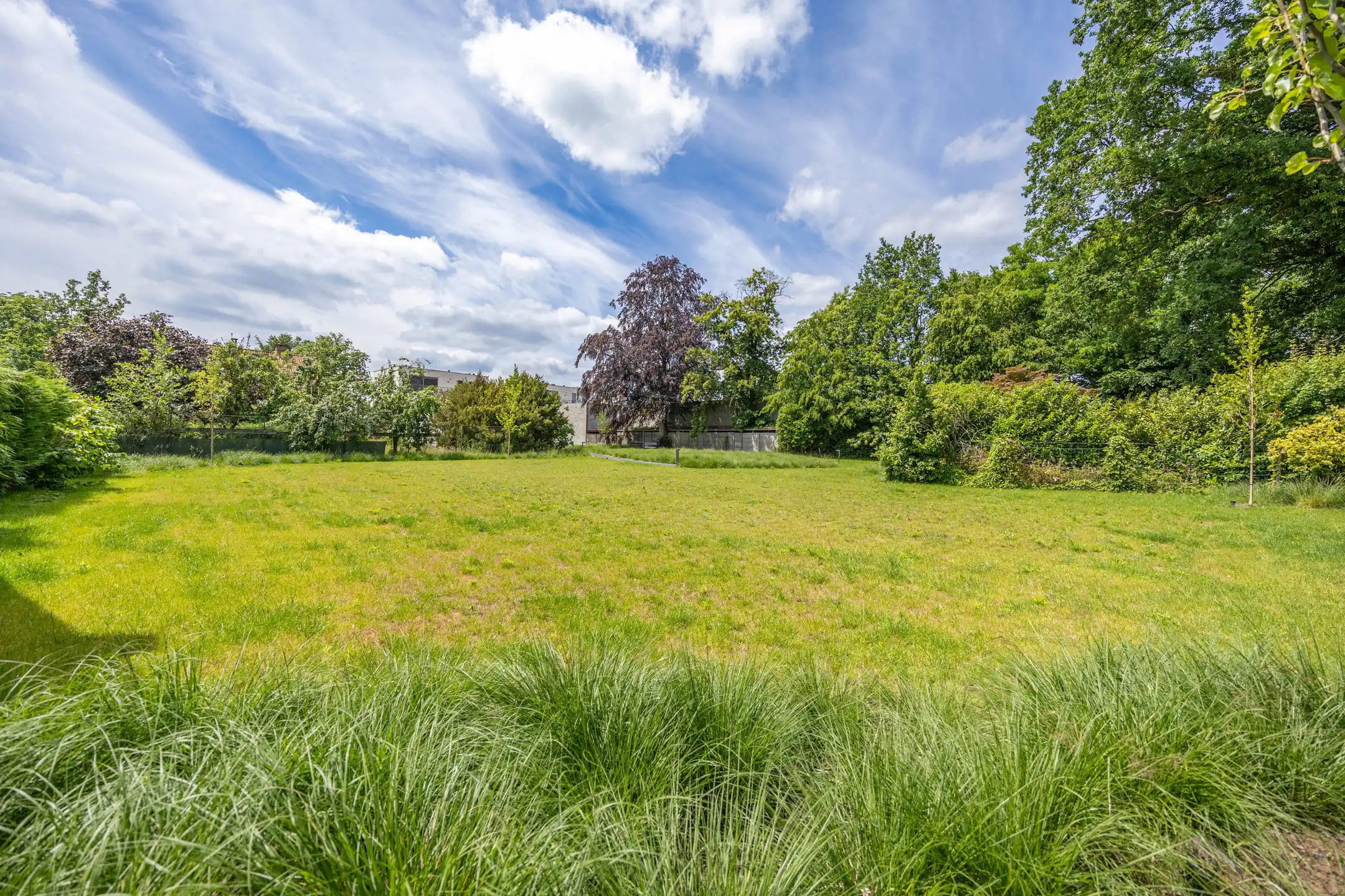 Stijlvol gelijkvloers appartement met tuin foto 21