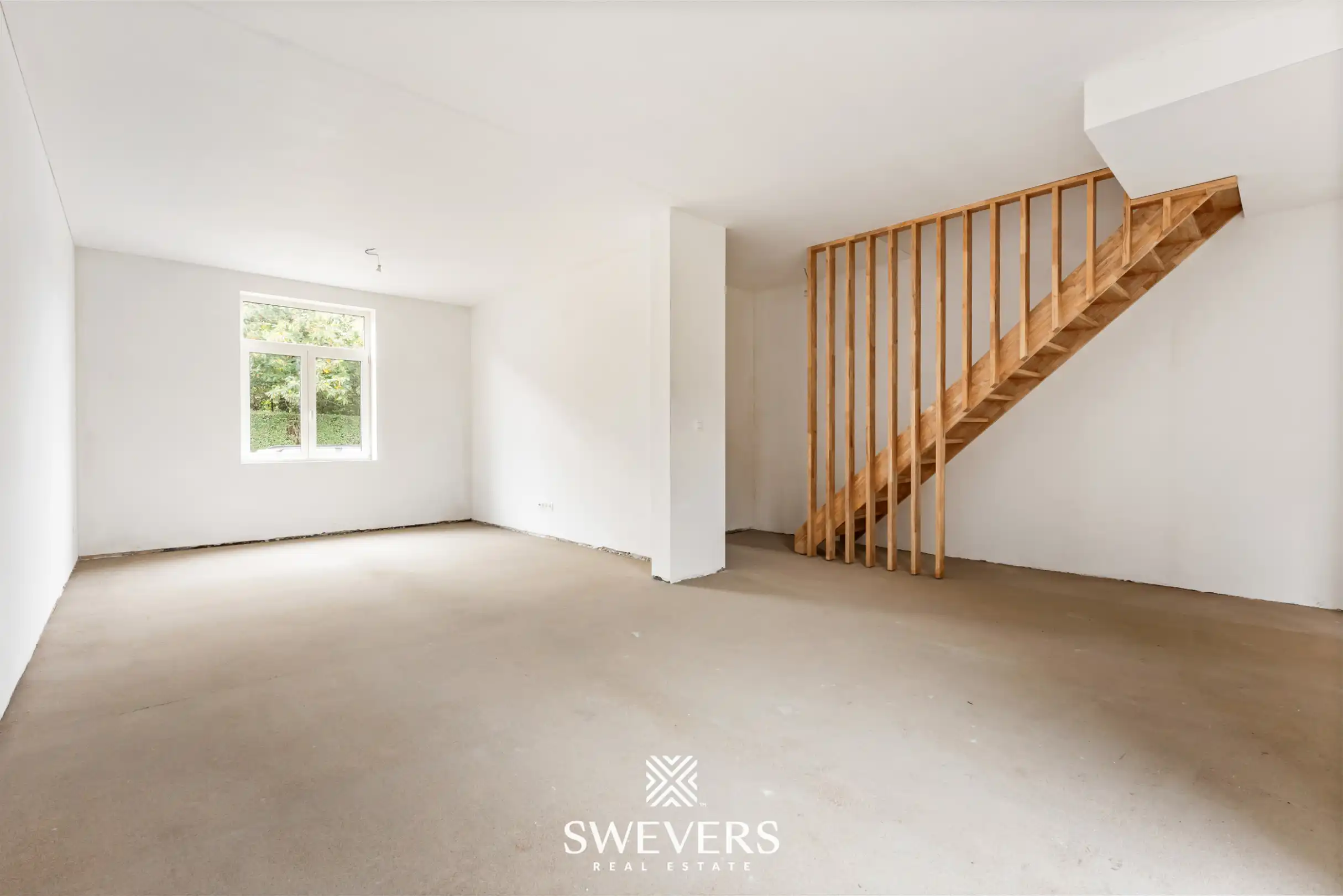Ruime casco-pluswoning van 253 m² met 4 slaapkamers, garage en veel potentieel in Riemst foto 5